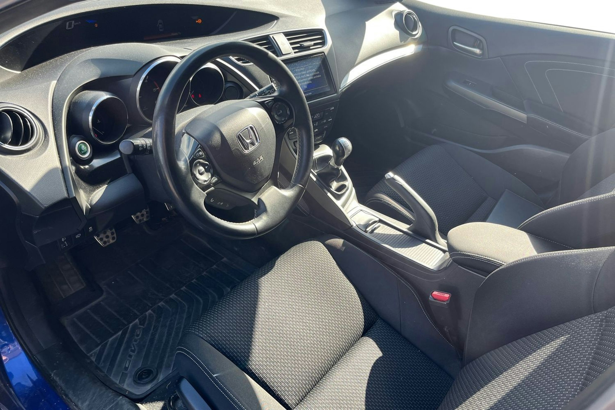 sininen Honda Civic 2015 kuva 3.