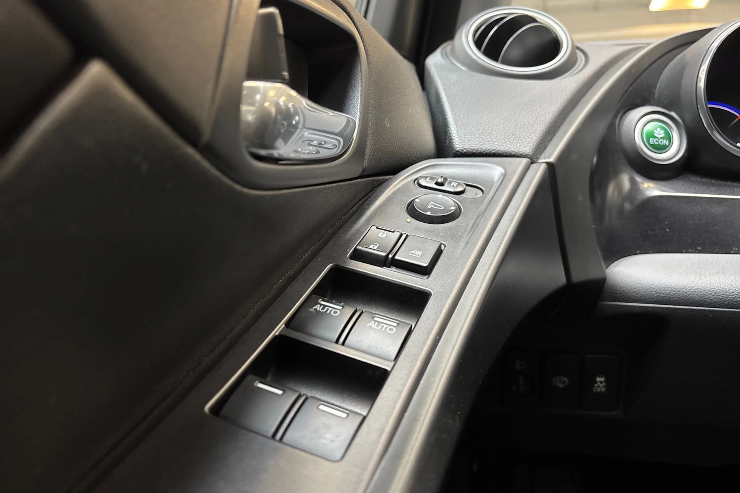 ruskea (beige) Honda Civic 2016 kuva 13.