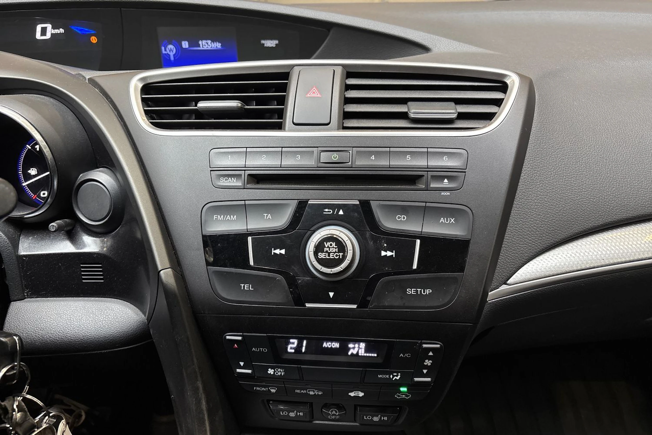 ruskea (beige) Honda Civic 2016 kuva 16.