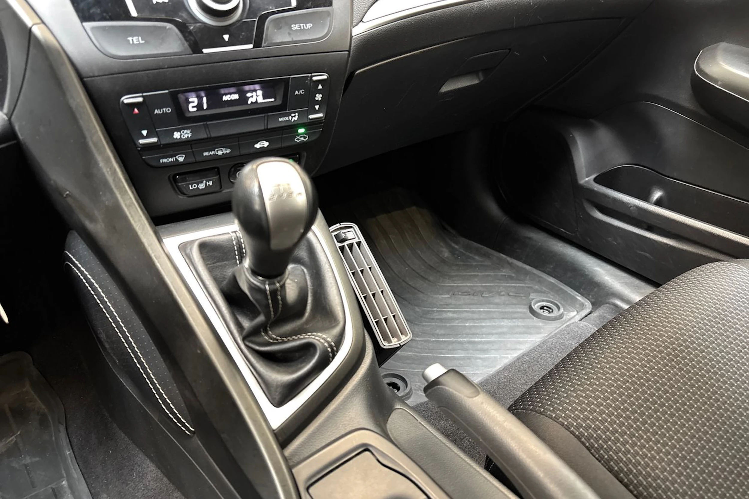 ruskea (beige) Honda Civic 2016 kuva 17.