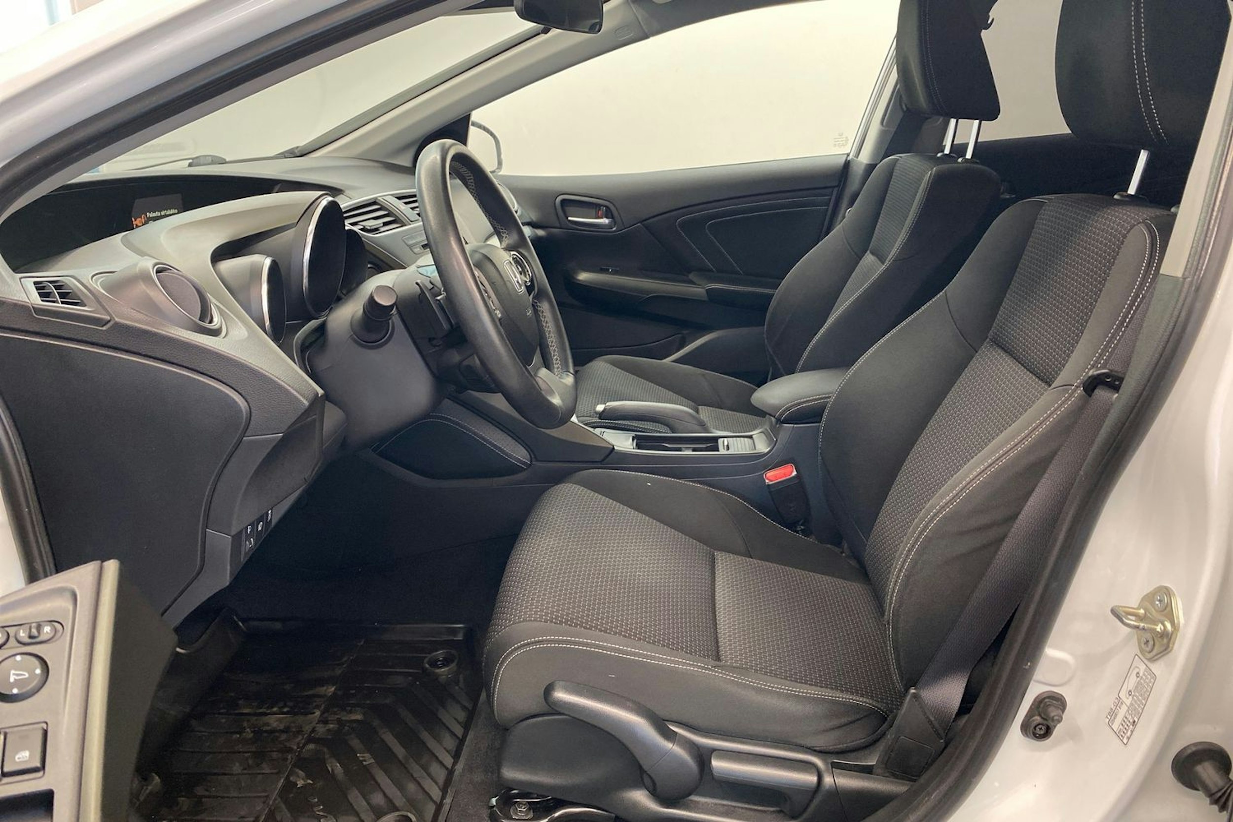 valkoinen Honda Civic 2016 kuva 26.