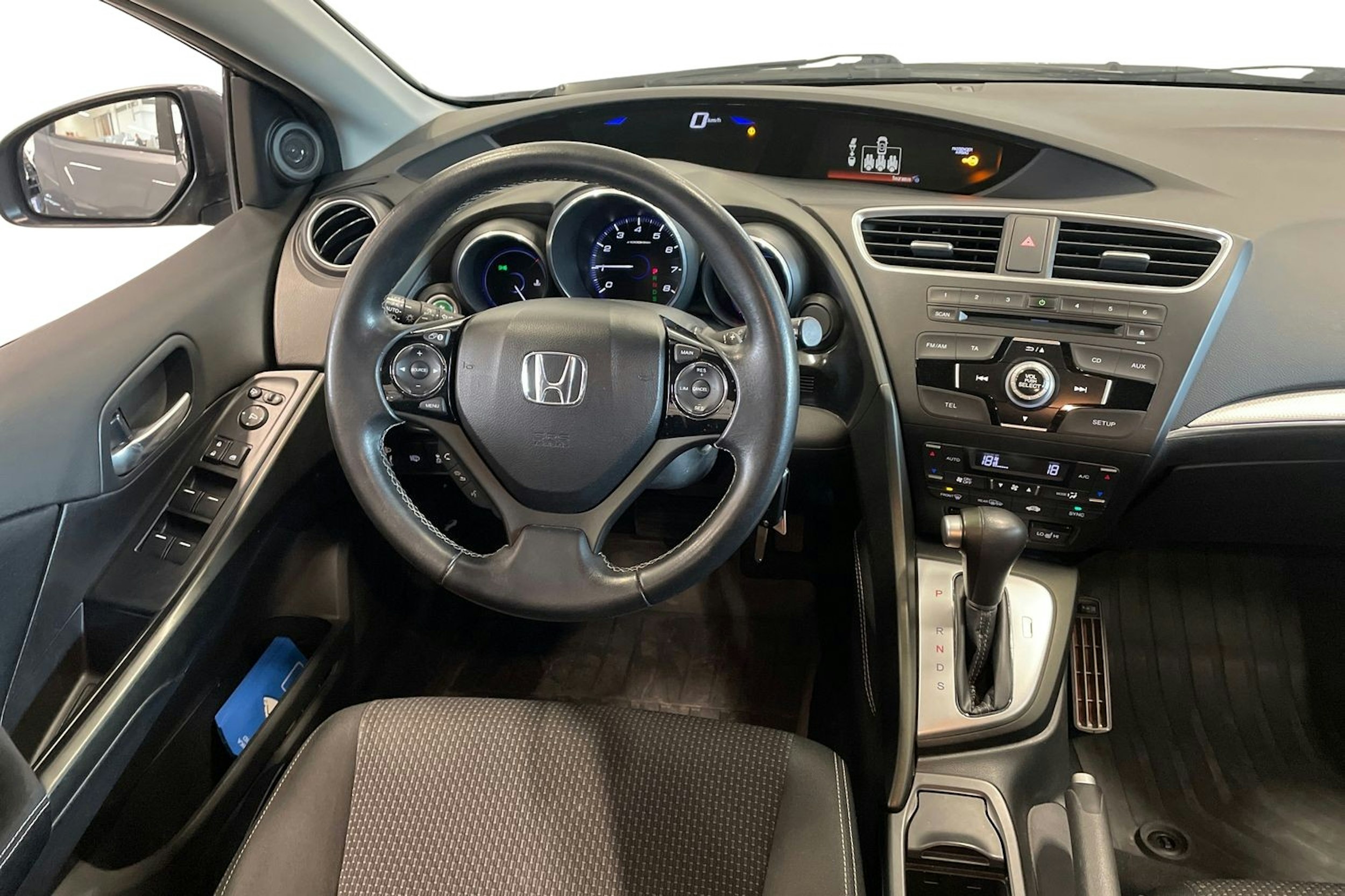 harmaa Honda Civic 2016 kuva 9.
