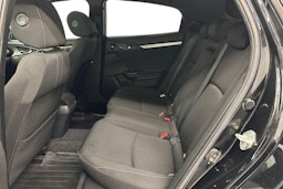 musta Honda Civic 2017 kuva 10.