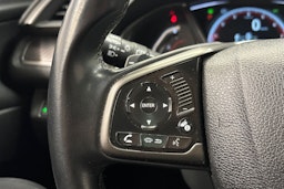 musta Honda Civic 2017 kuva 21.