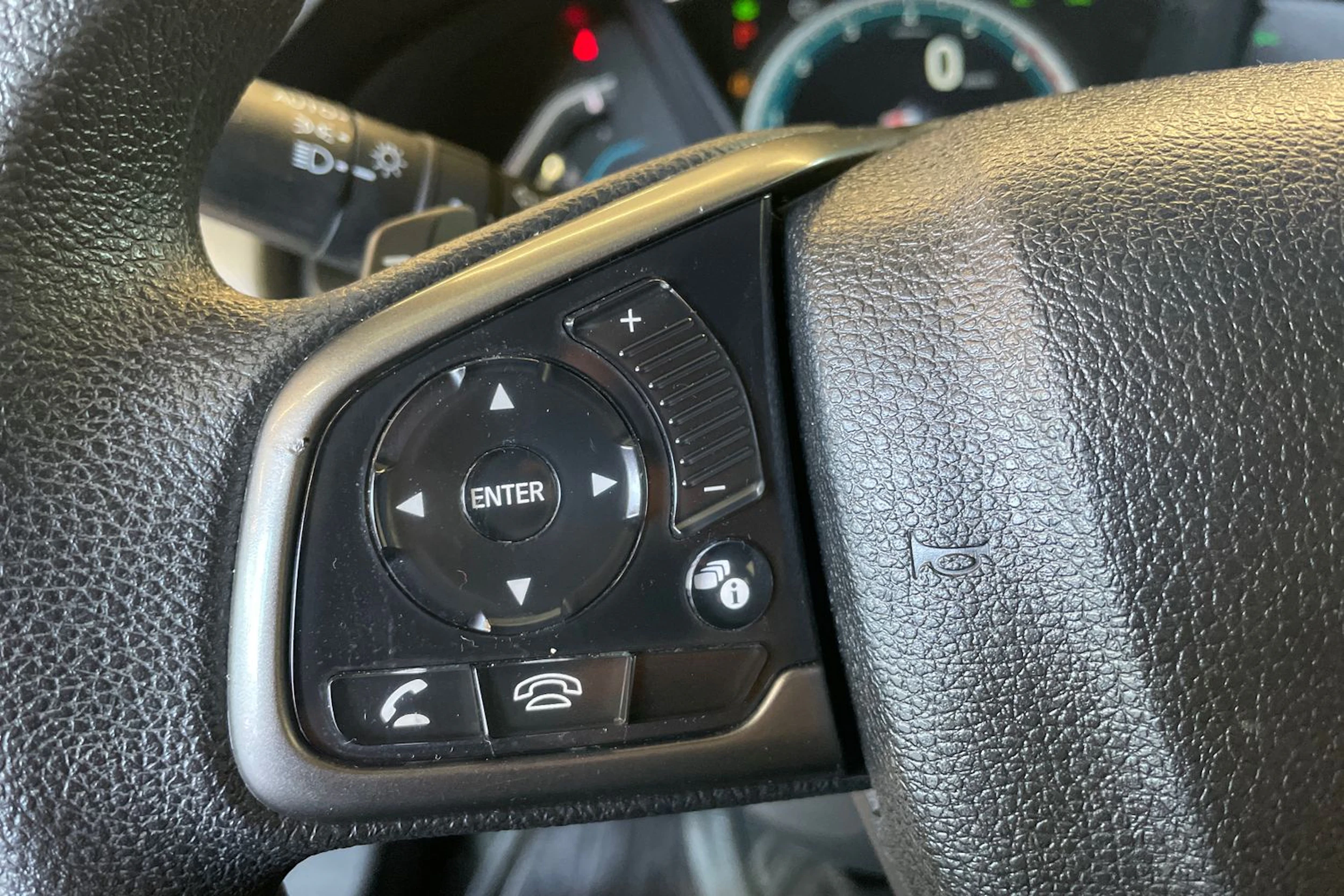 valkoinen Honda Civic 2018 kuva 16.