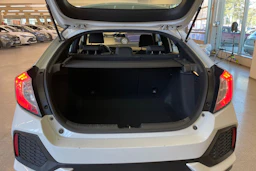 valkoinen Honda Civic 2018 kuva 23.