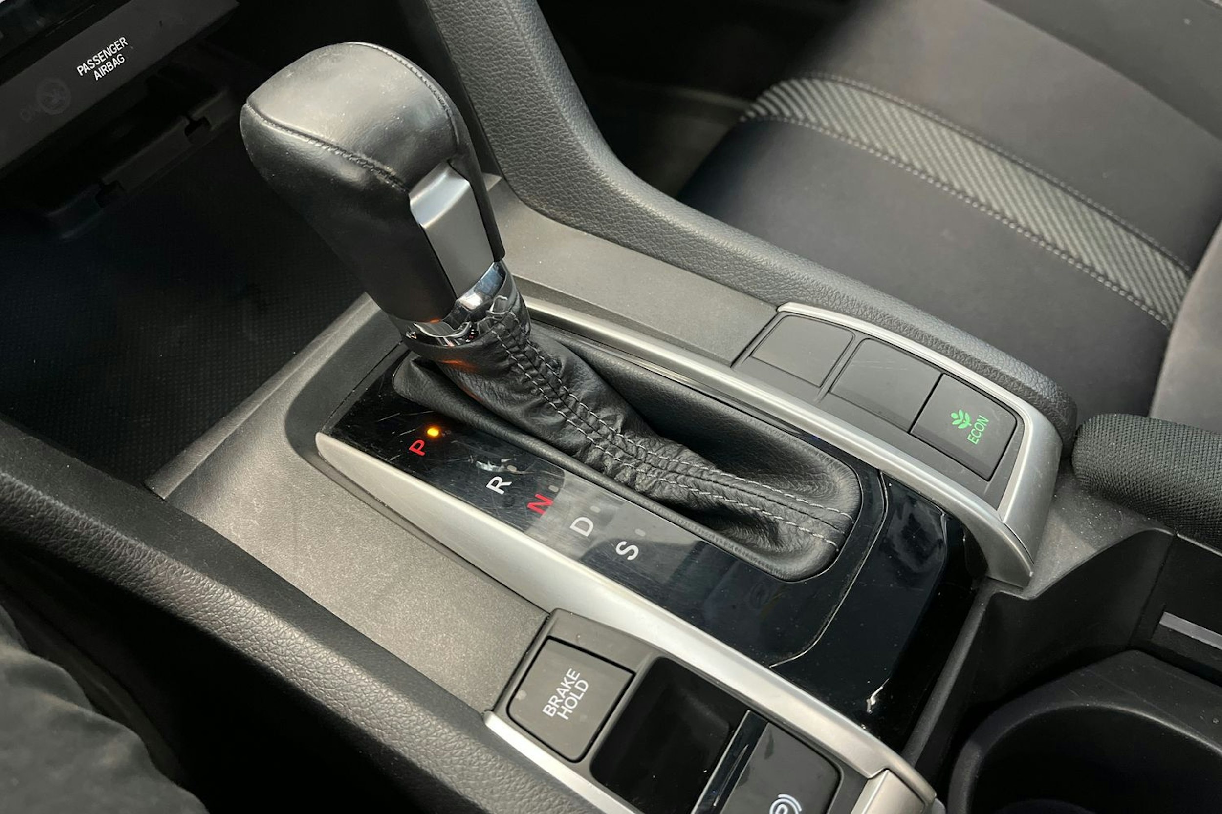 valkoinen Honda Civic 2018 kuva 24.