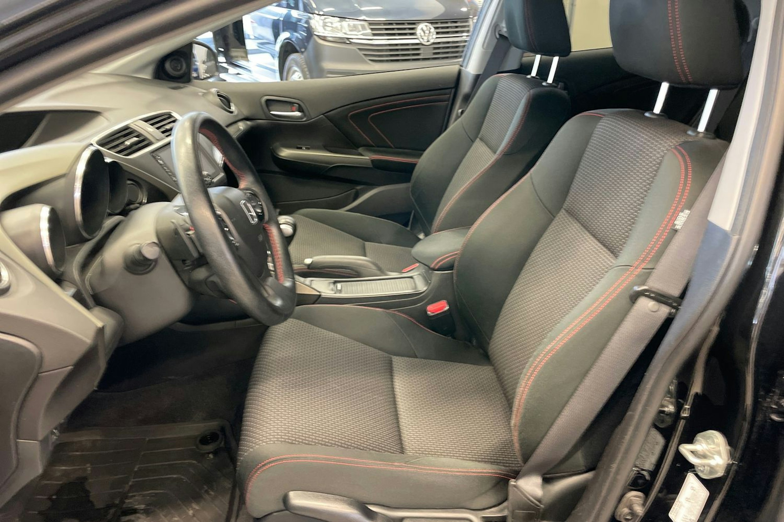 Musta Honda CIVIC 2018 kuva 12.