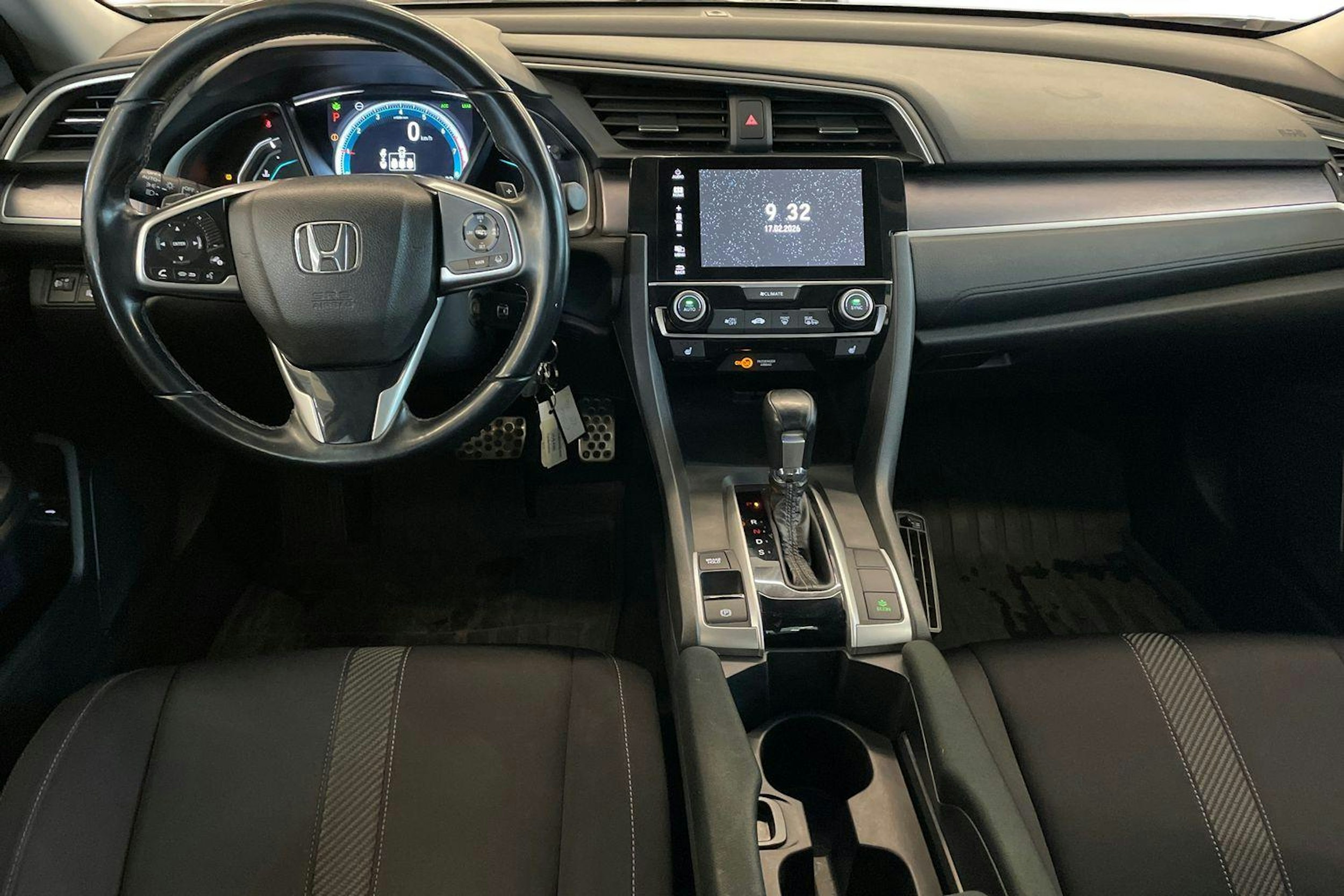 valkoinen Honda Civic 2018 kuva 9.