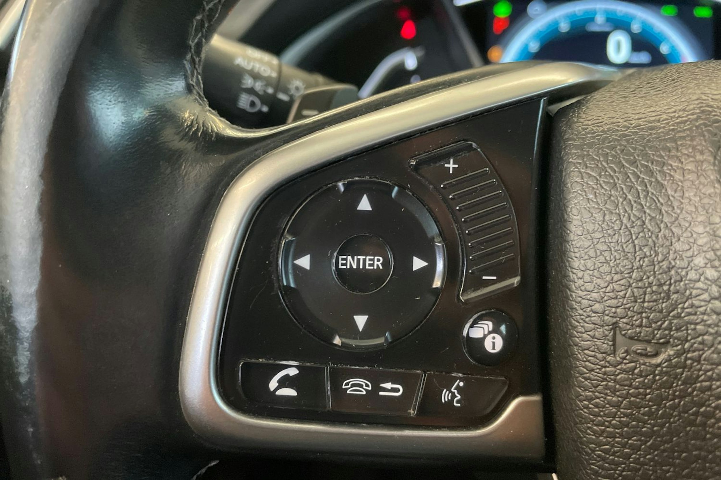 valkoinen Honda Civic 2018 kuva 16.