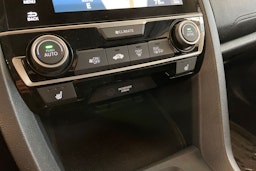 valkoinen Honda Civic 2018 kuva 19.