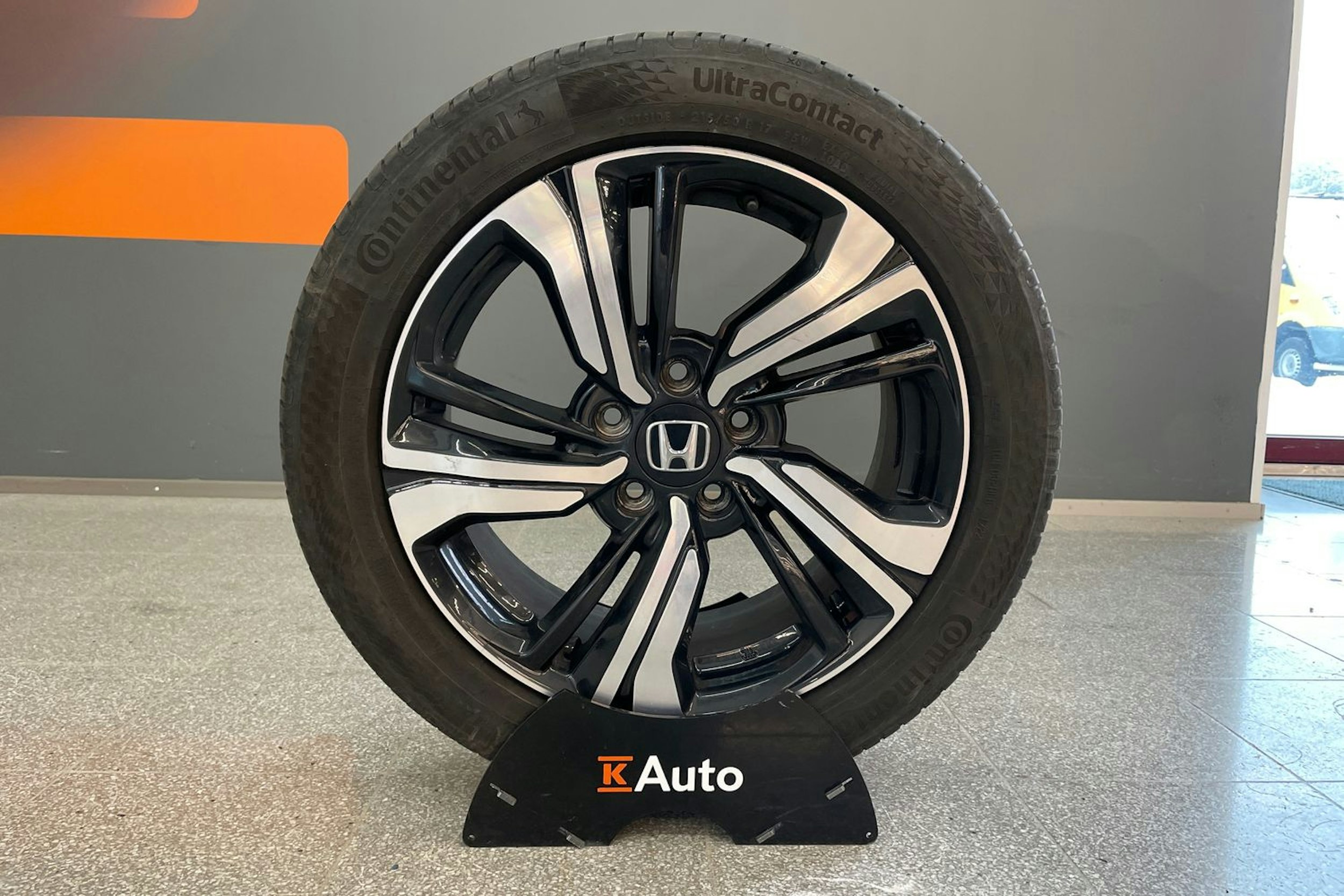 valkoinen Honda Civic 2018 kuva 22.