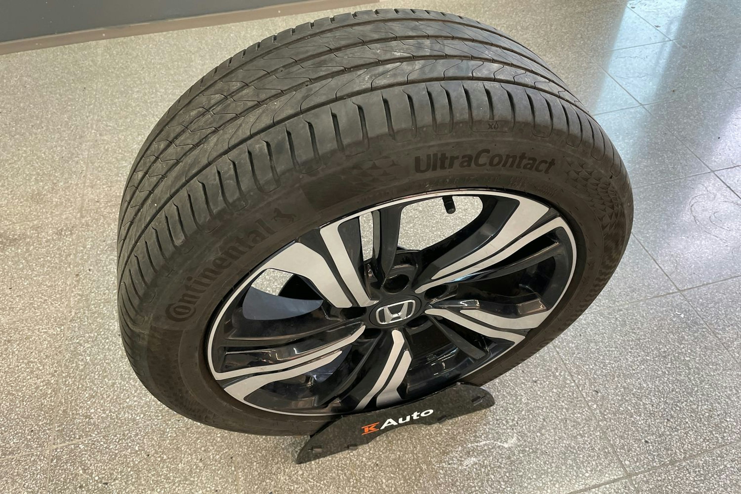 valkoinen Honda Civic 2018 kuva 23.