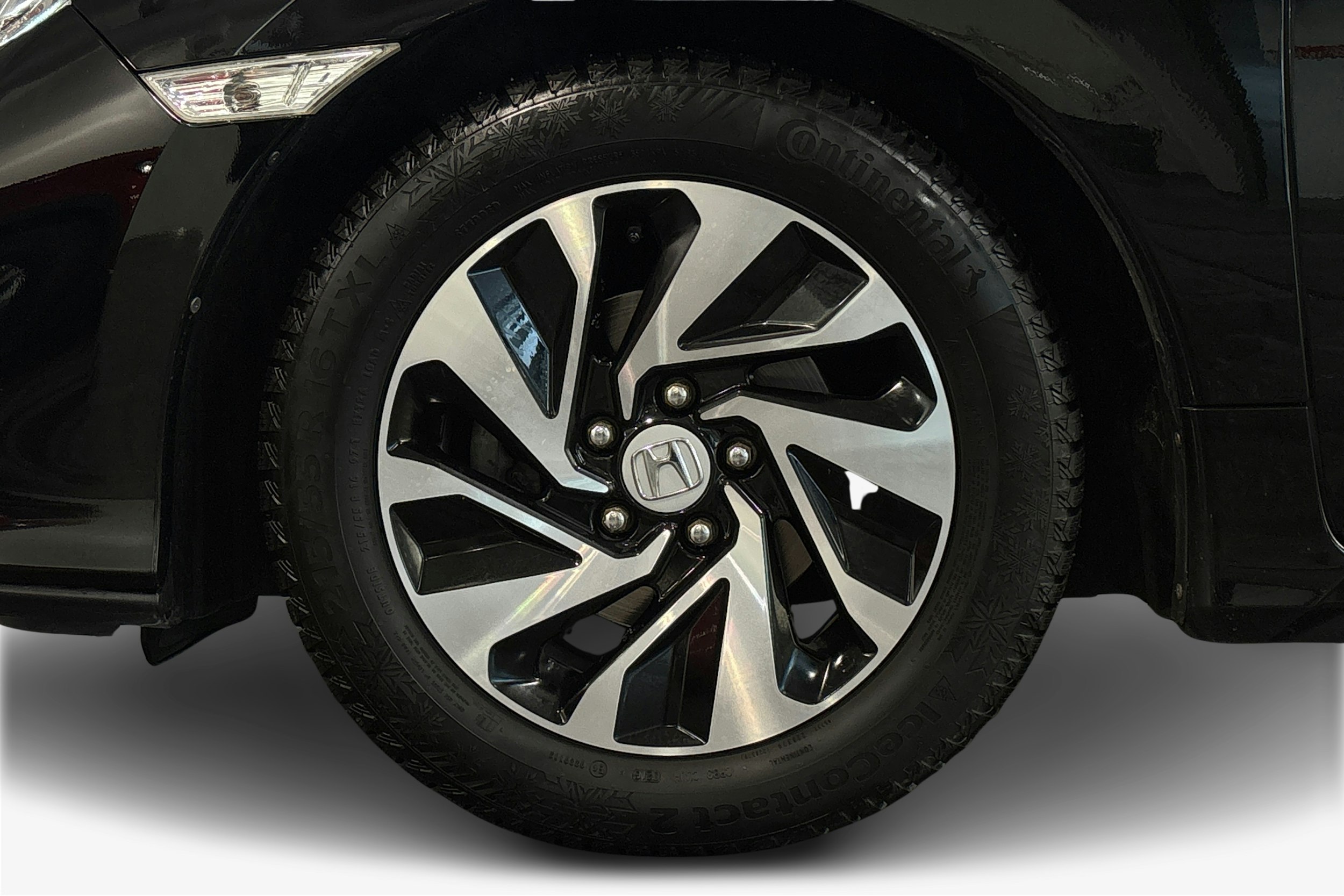 musta Honda Civic 2019 kuva 11.