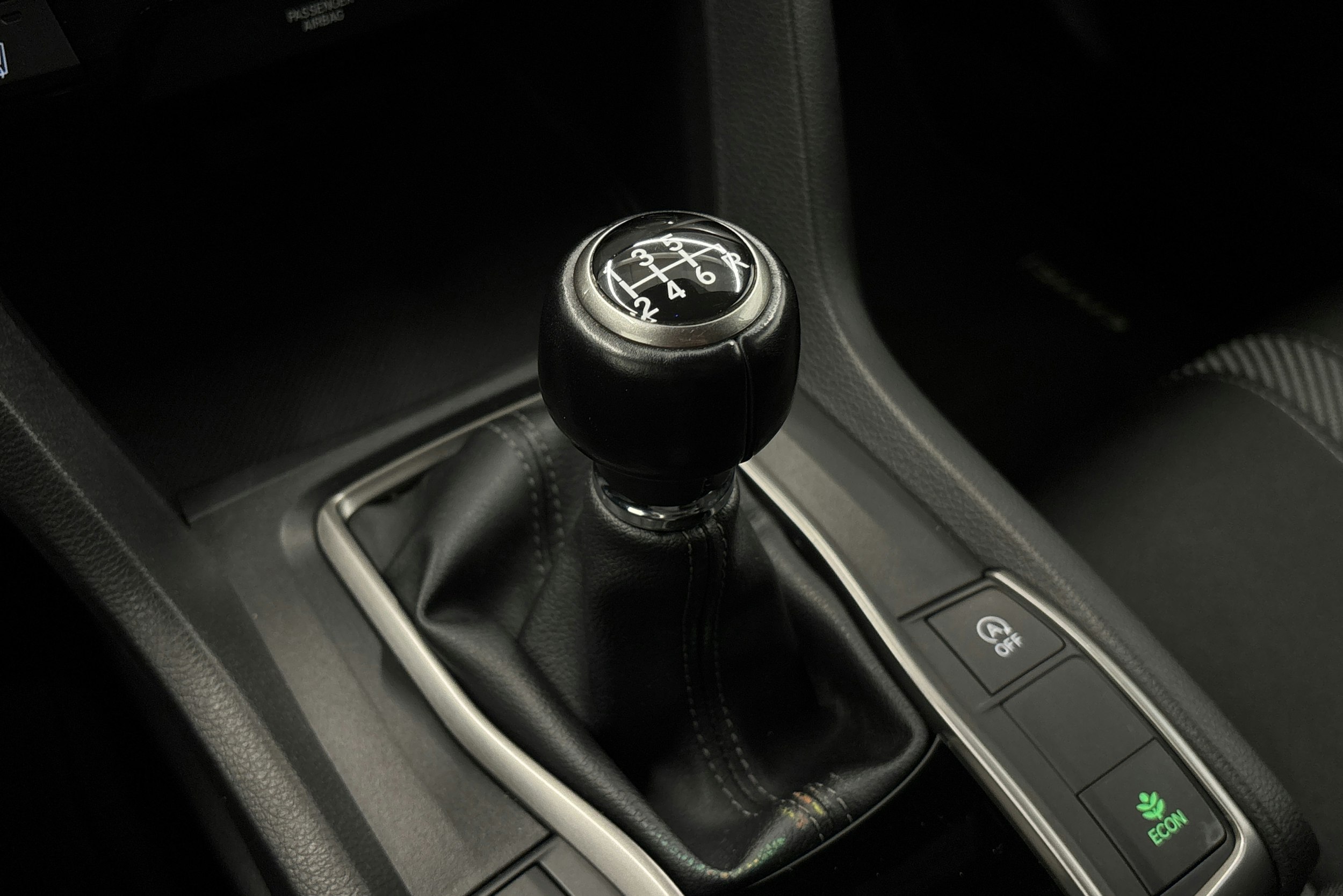 musta Honda Civic 2019 kuva 27.