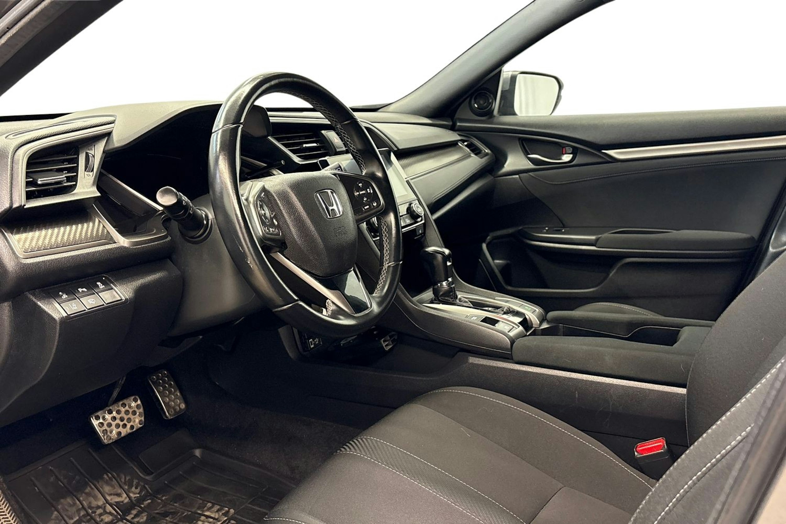 harmaa Honda Civic 2019 kuva 7.