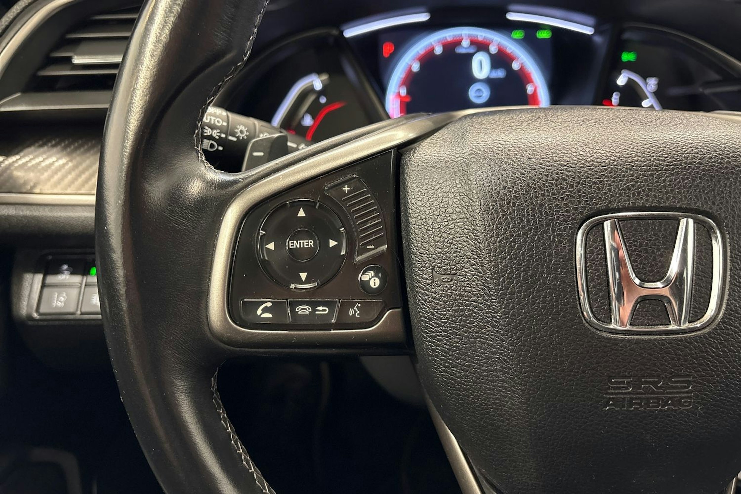 harmaa Honda Civic 2019 kuva 16.