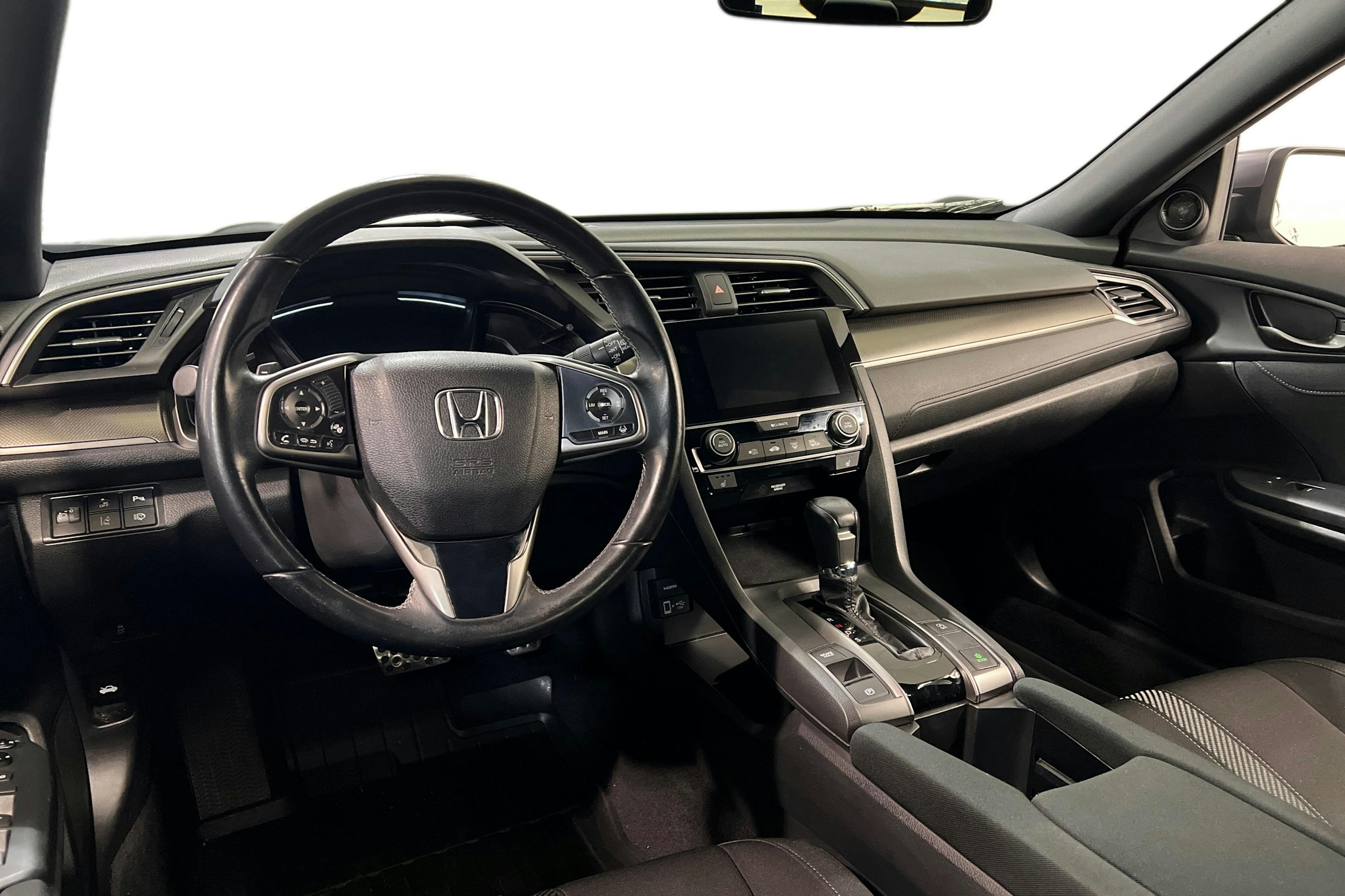harmaa Honda Civic 2019 kuva 9.