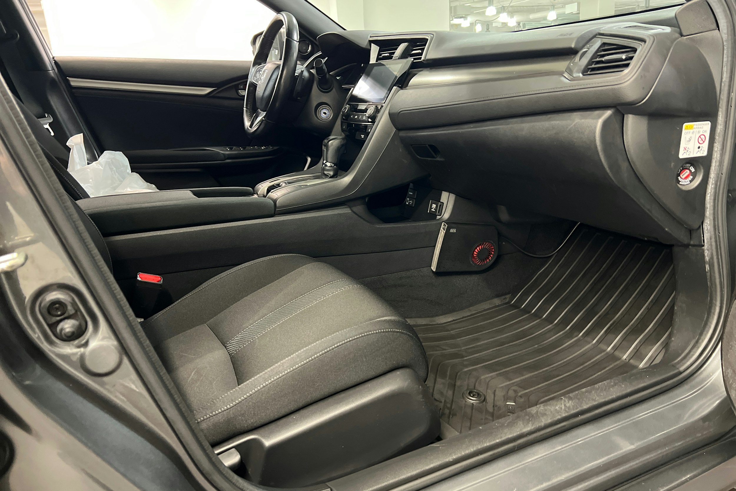 harmaa Honda Civic 2019 kuva 15.