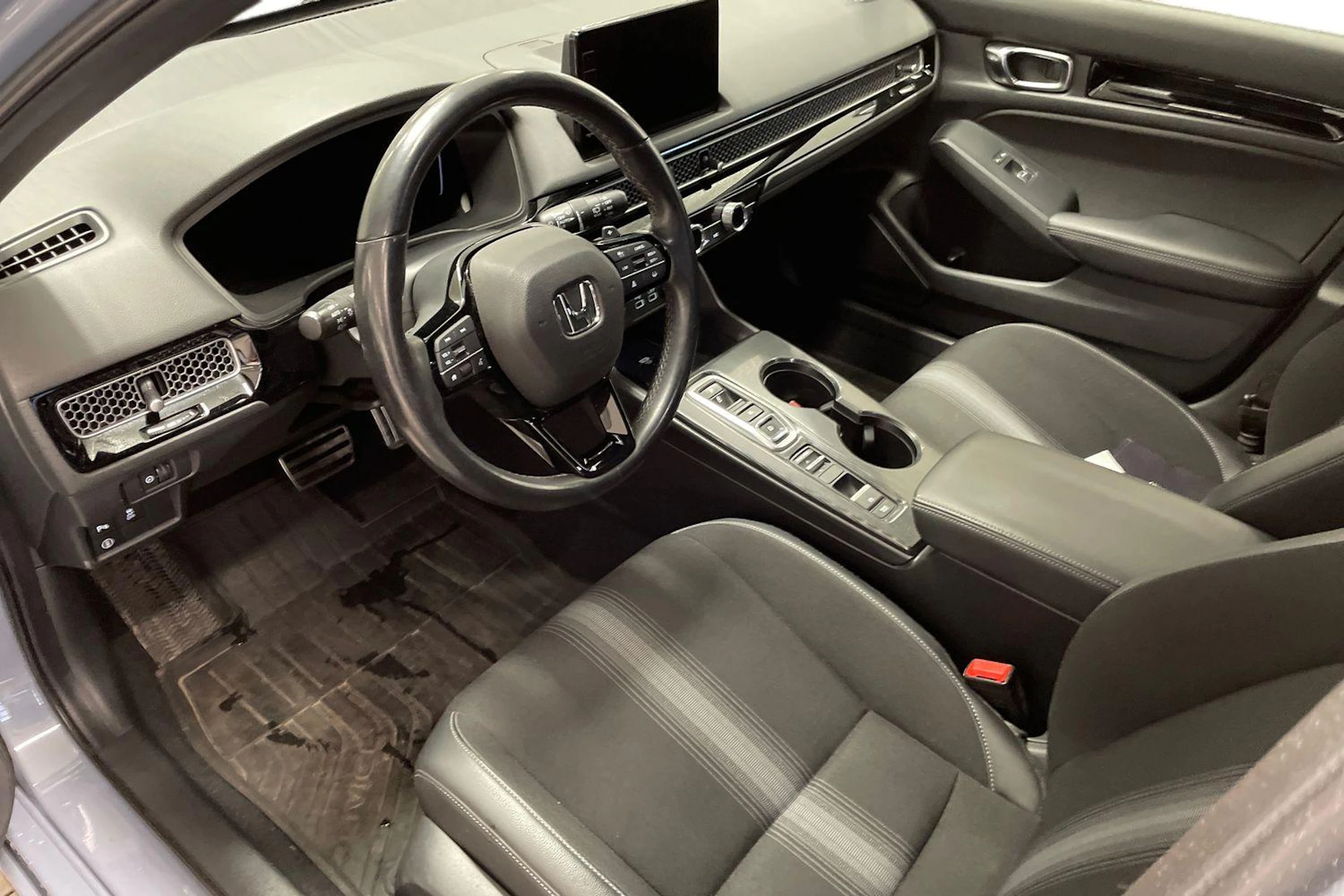 harmaa Honda Civic 2023 kuva 3.