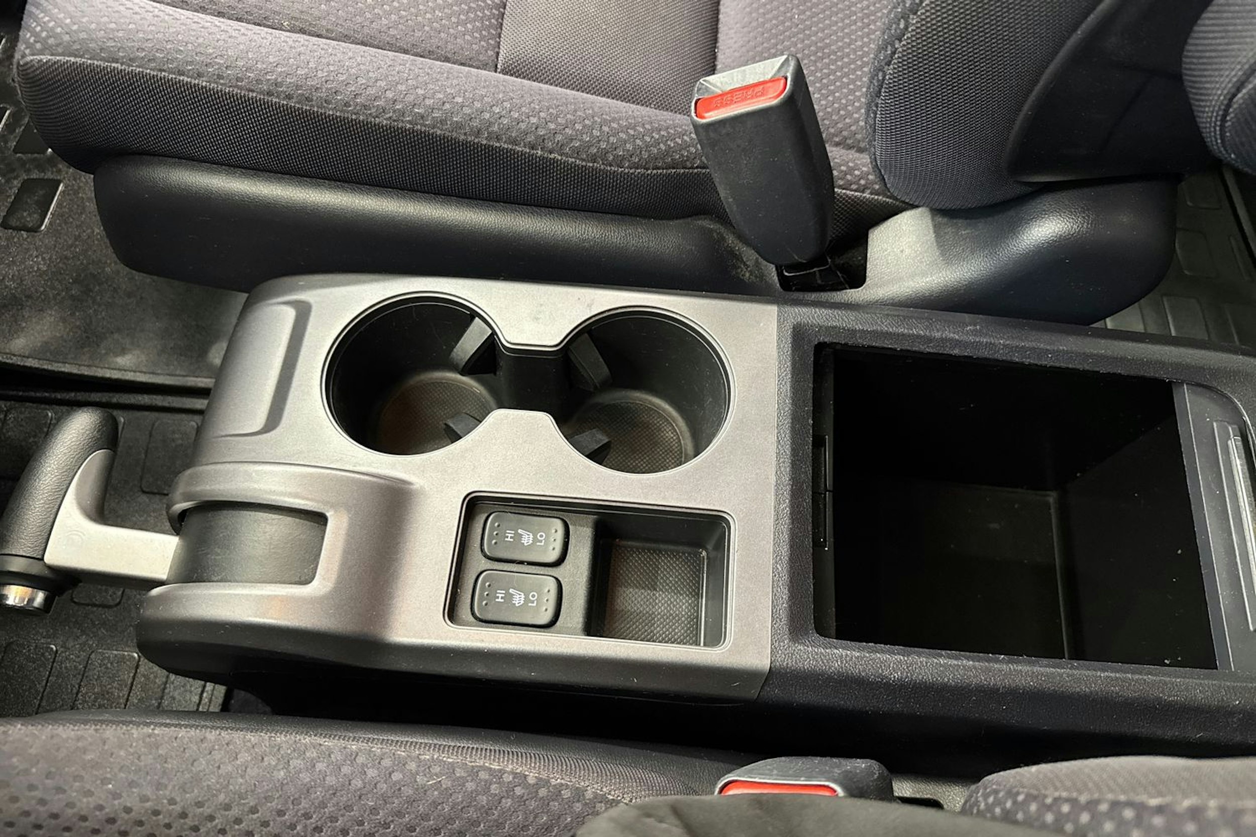 Harmaa Honda CR-V 2008 kuva 29.