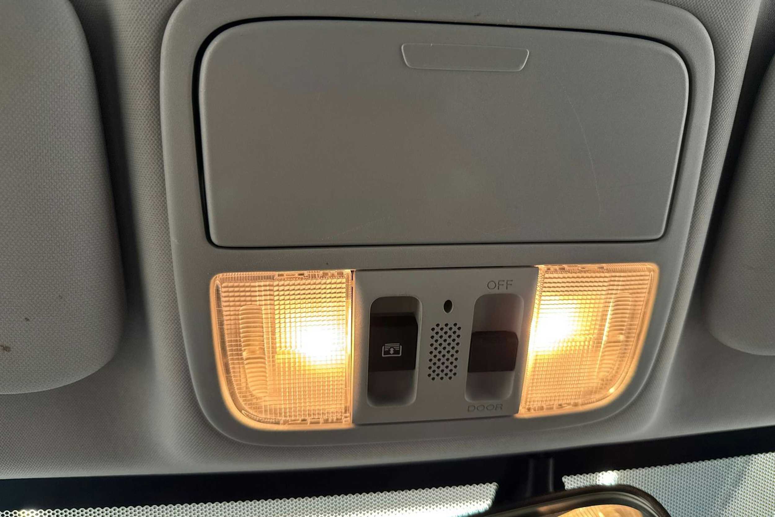 Harmaa Honda CR-V 2008 kuva 36.