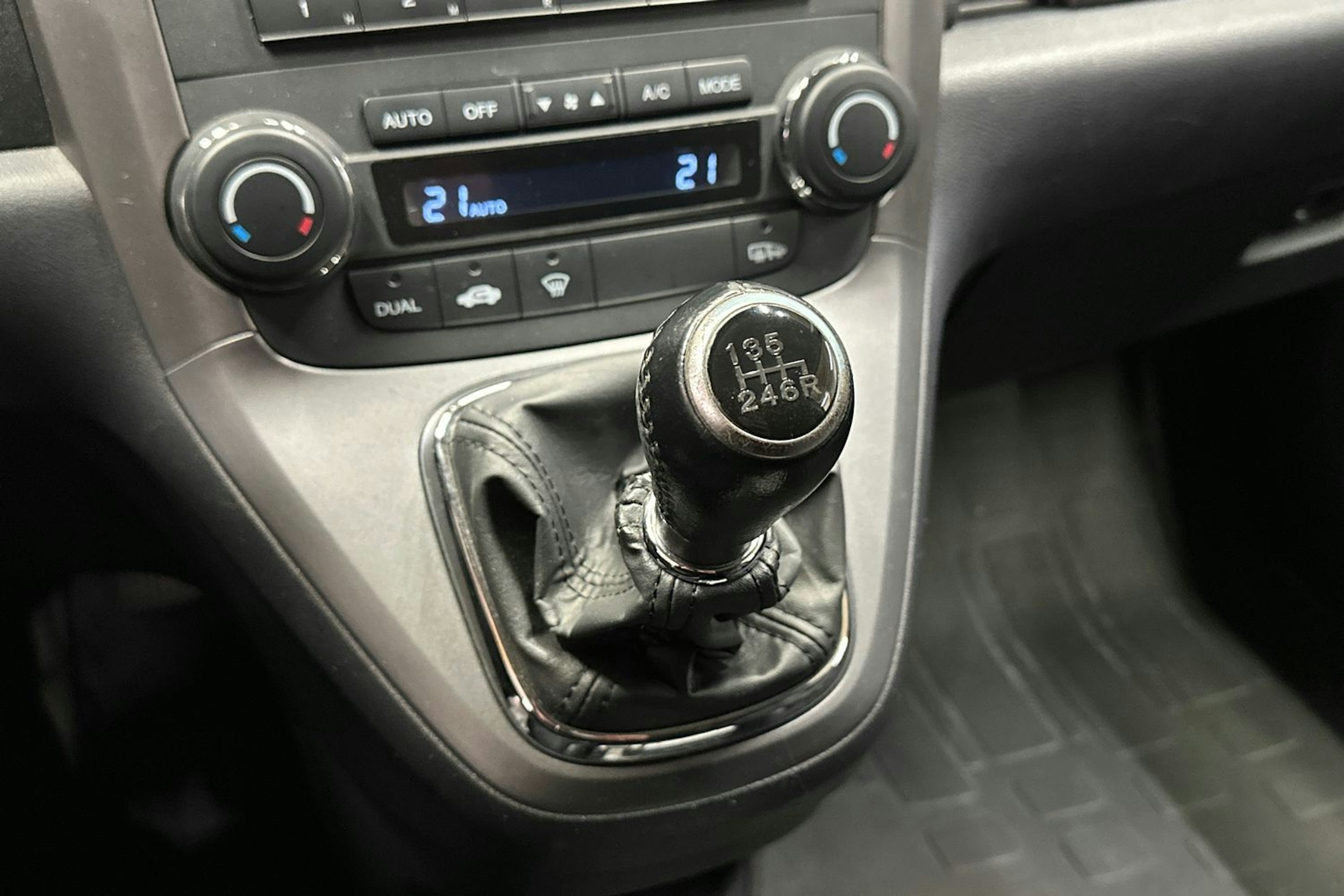 musta Honda CR-V 2009 kuva 19.