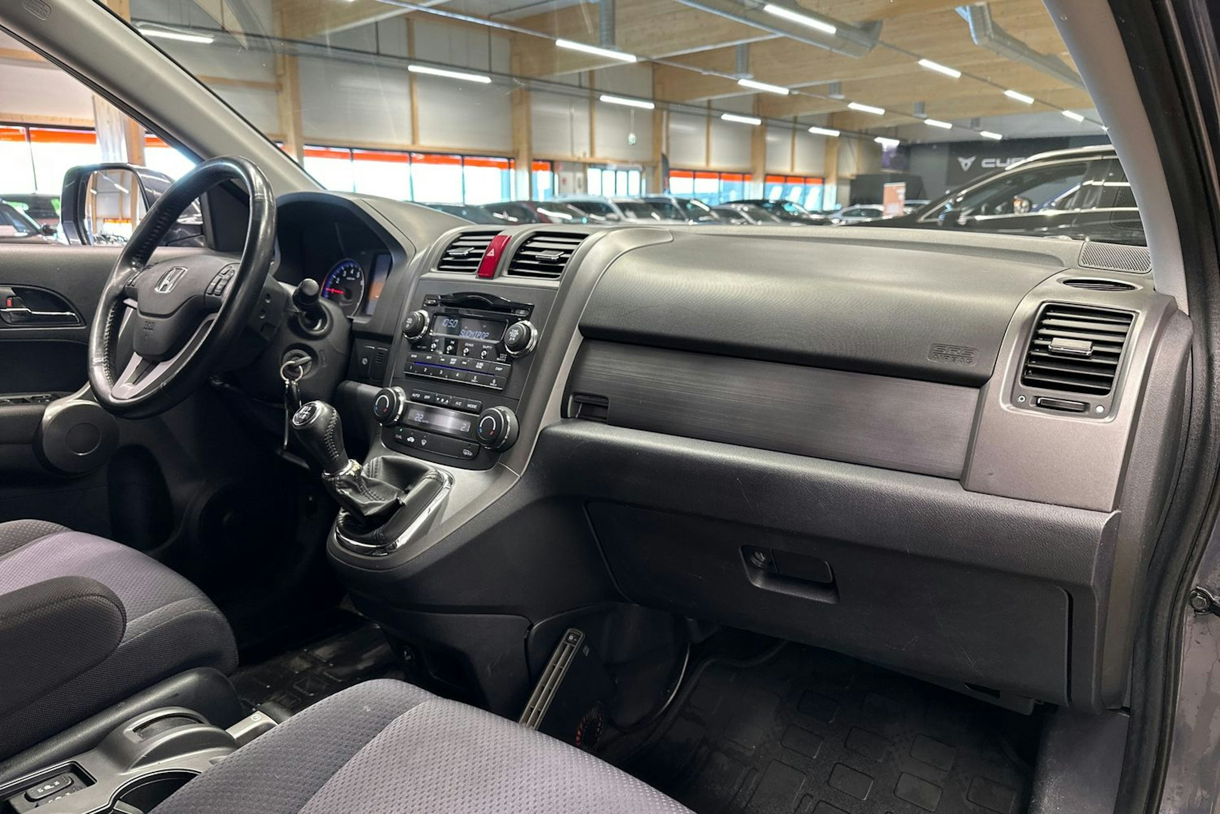 harmaa Honda CR-V 2009 kuva 12.