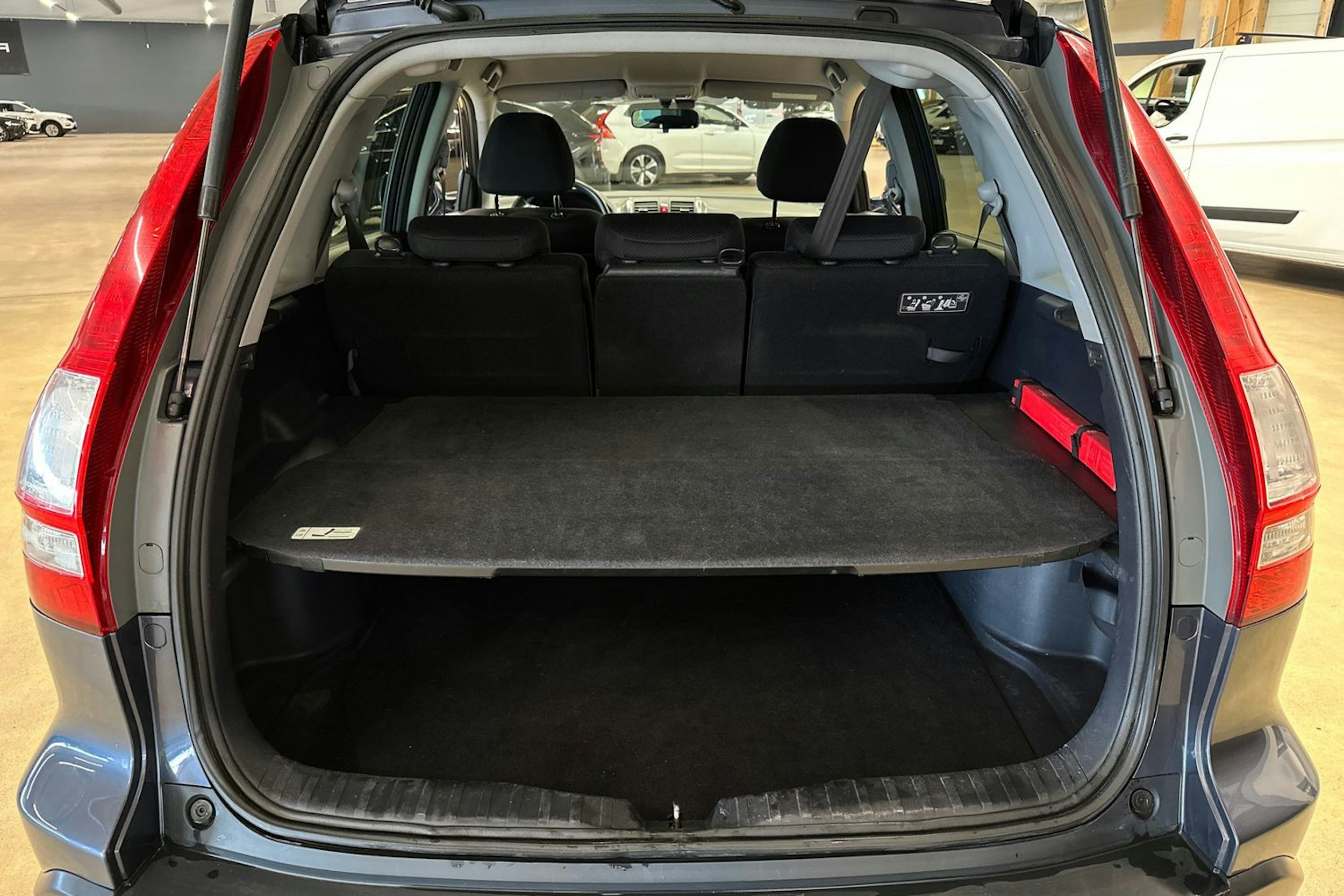 harmaa Honda CR-V 2009 kuva 27.