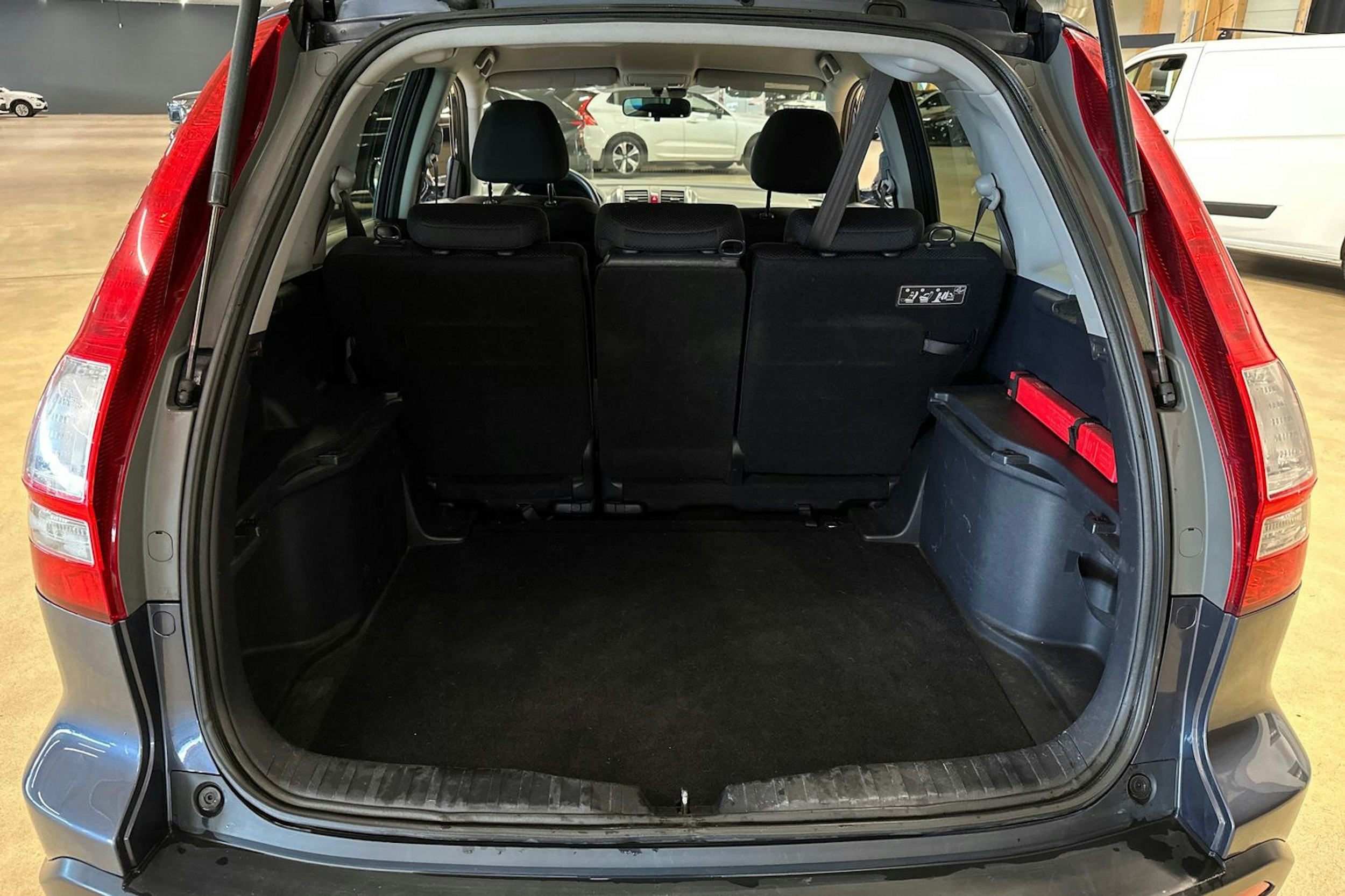 harmaa Honda CR-V 2009 kuva 28.