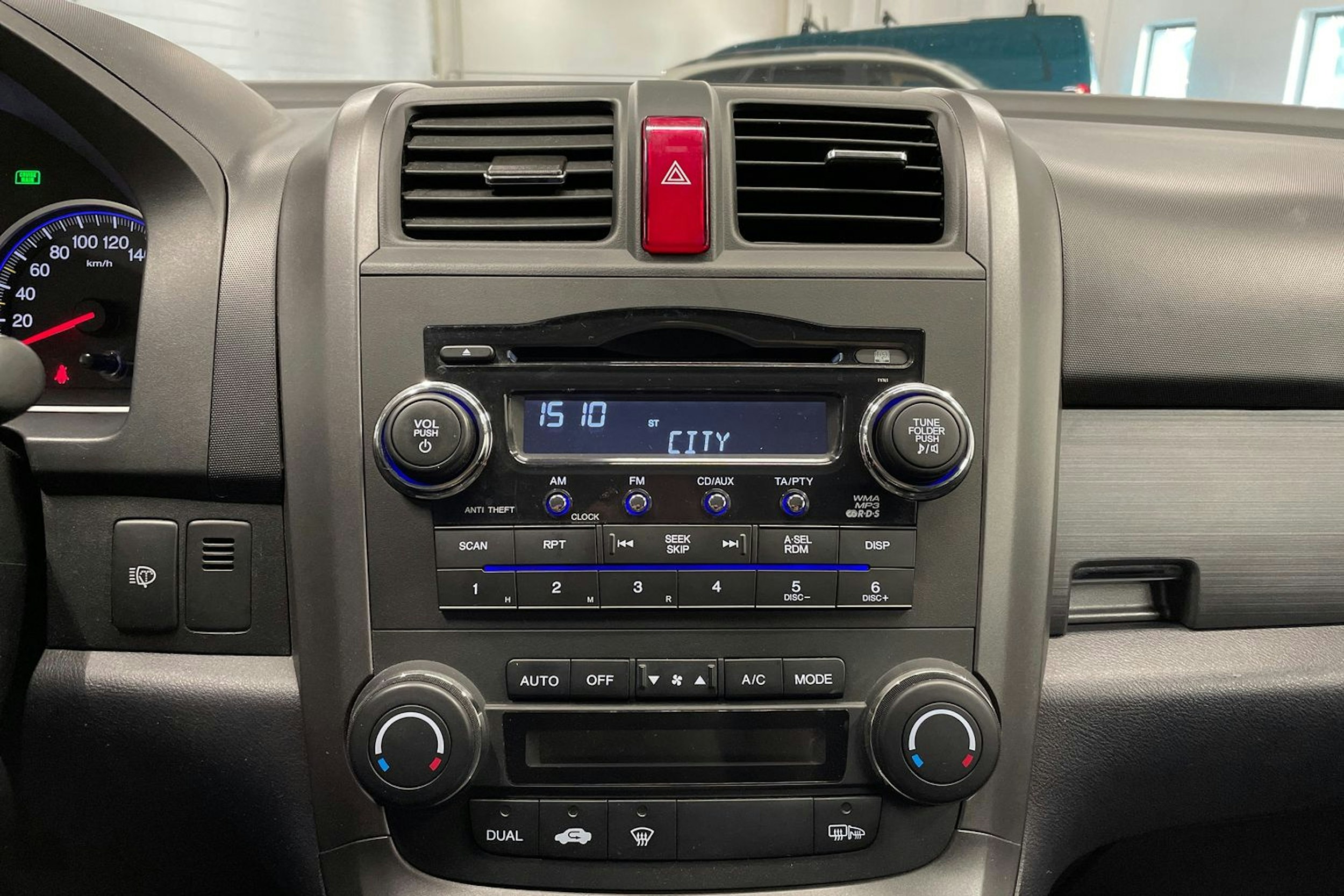 harmaa Honda CR-V 2010 kuva 17.