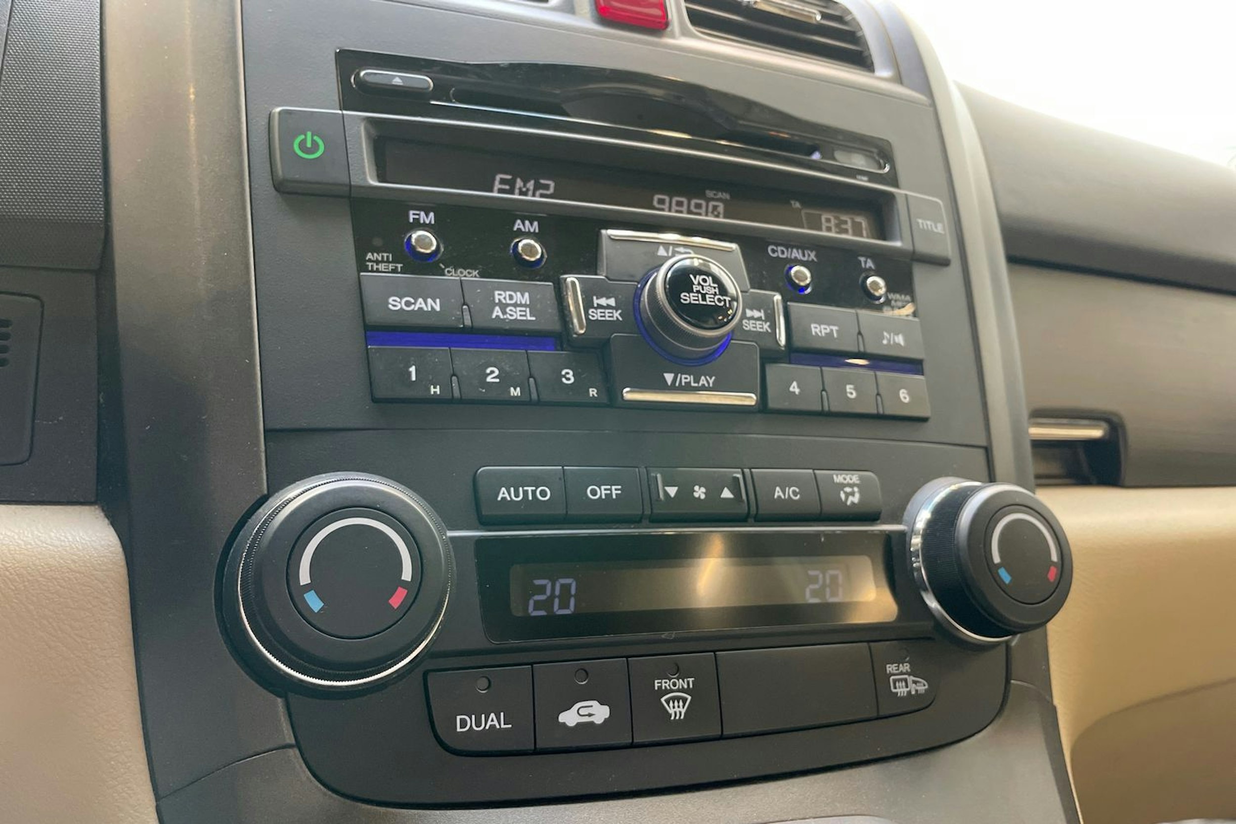 Musta Honda CR-V 2011 kuva 19.