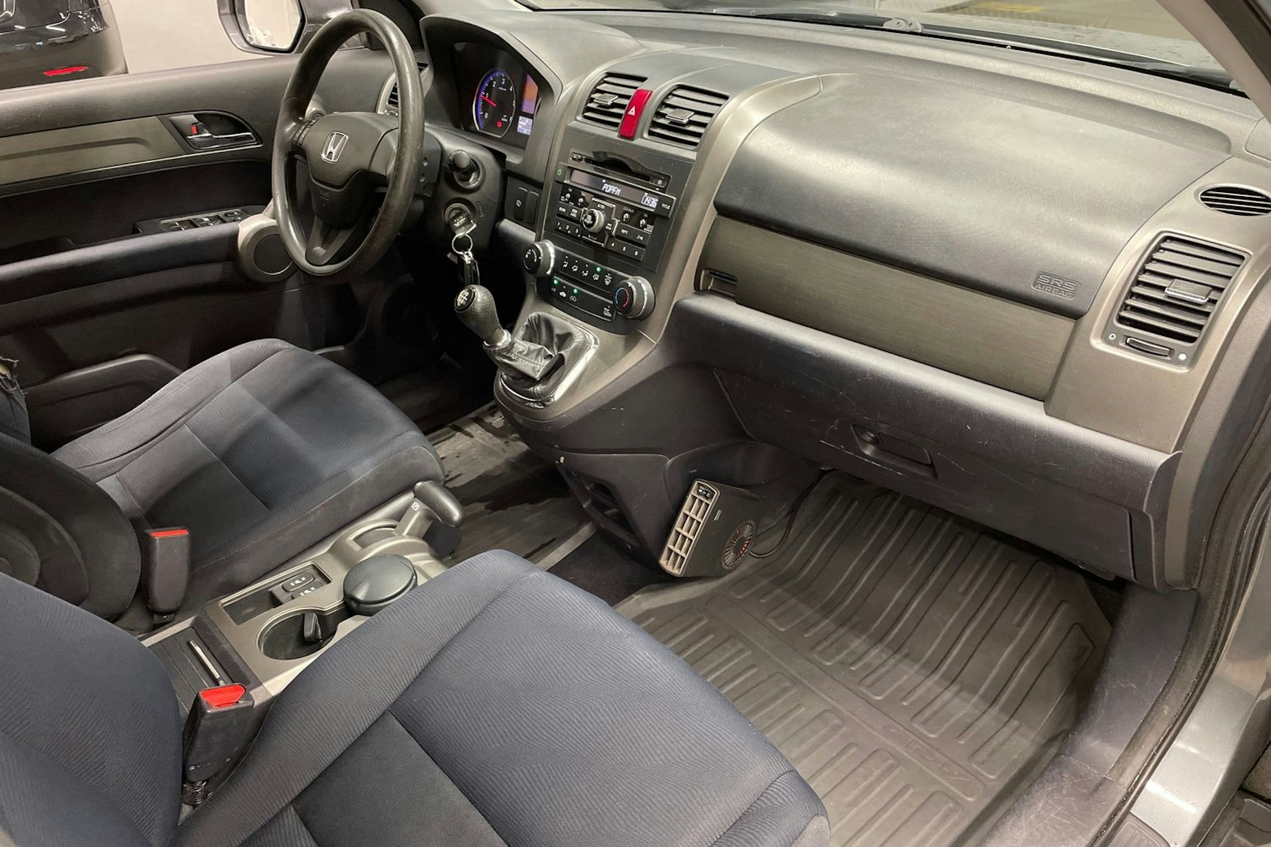 harmaa Honda CR-V 2011 kuva 22.