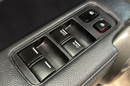 Valkoinen Honda CR-V 2011 kuva 19.