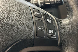 Valkoinen Honda CR-V 2011 kuva 22.