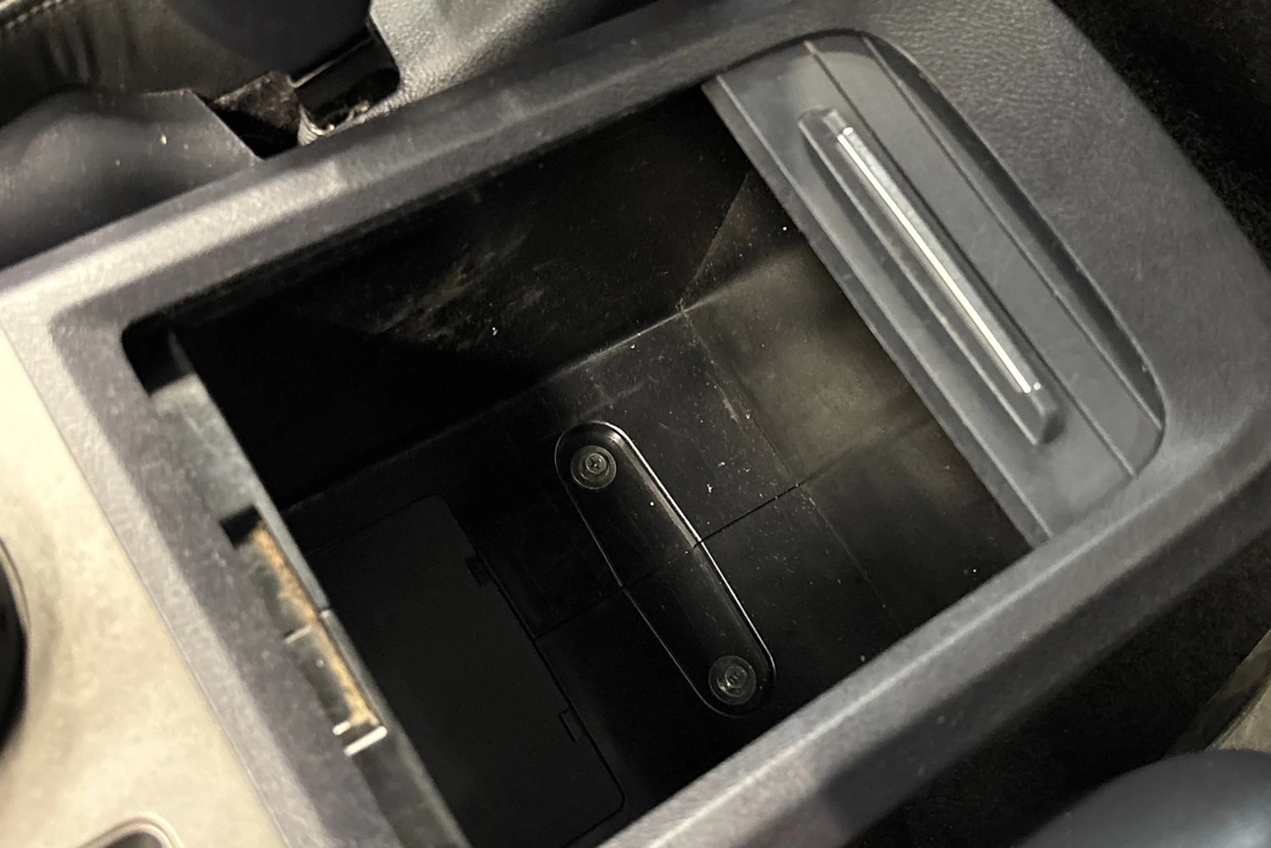 Valkoinen Honda CR-V 2011 kuva 26.