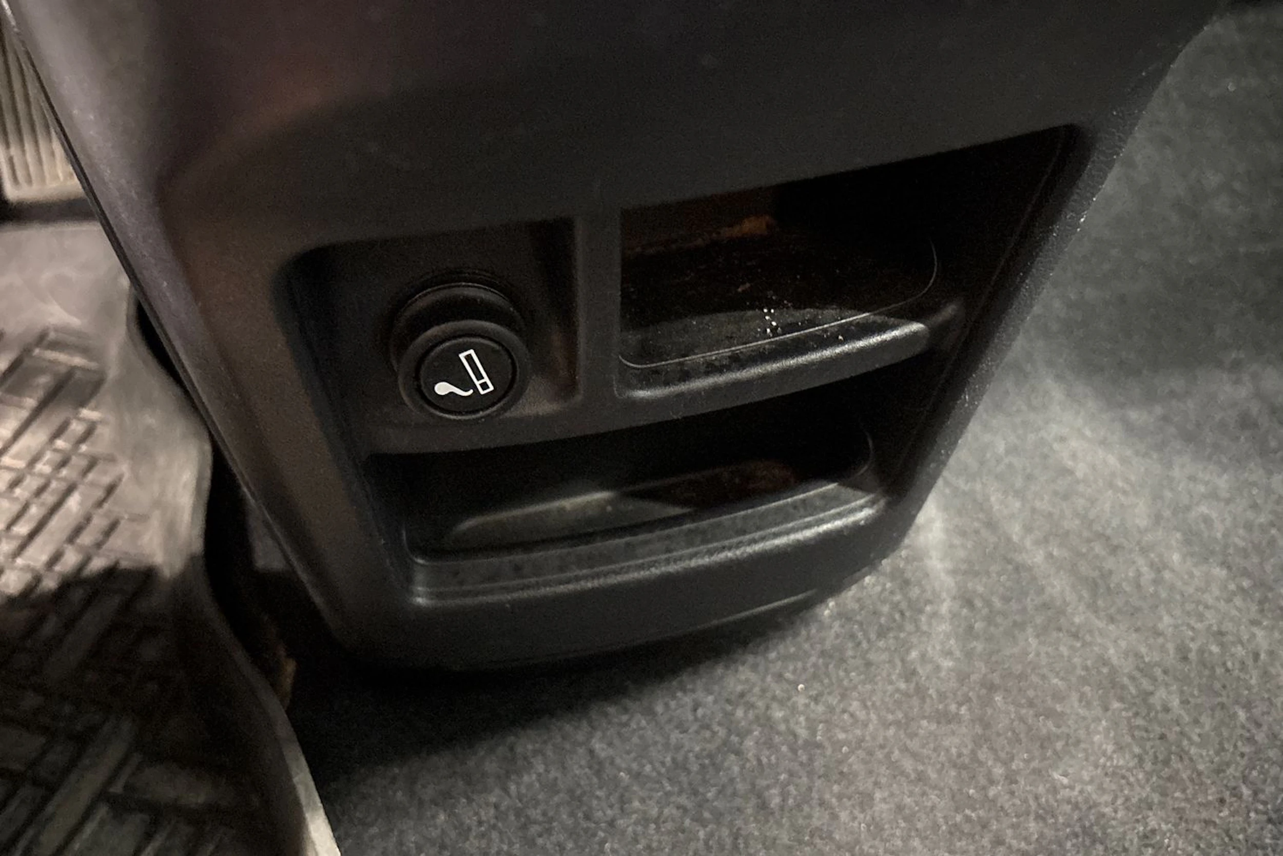 Valkoinen Honda CR-V 2011 kuva 31.
