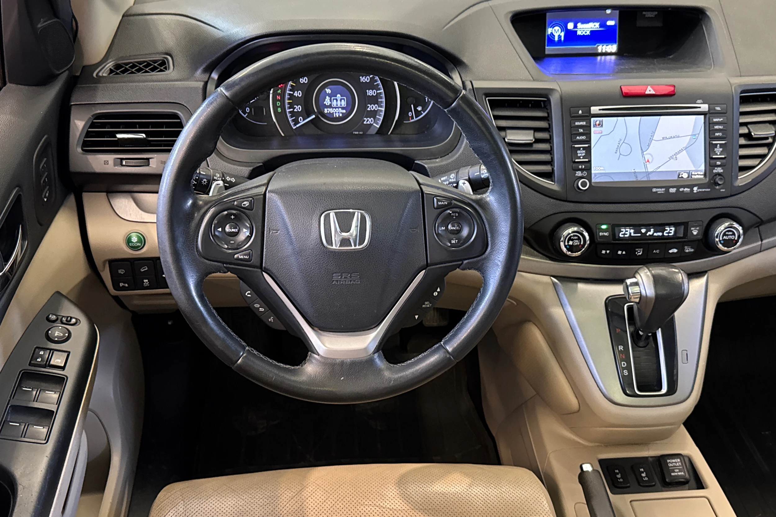 Punainen Honda CR-V 2013 kuva 16.