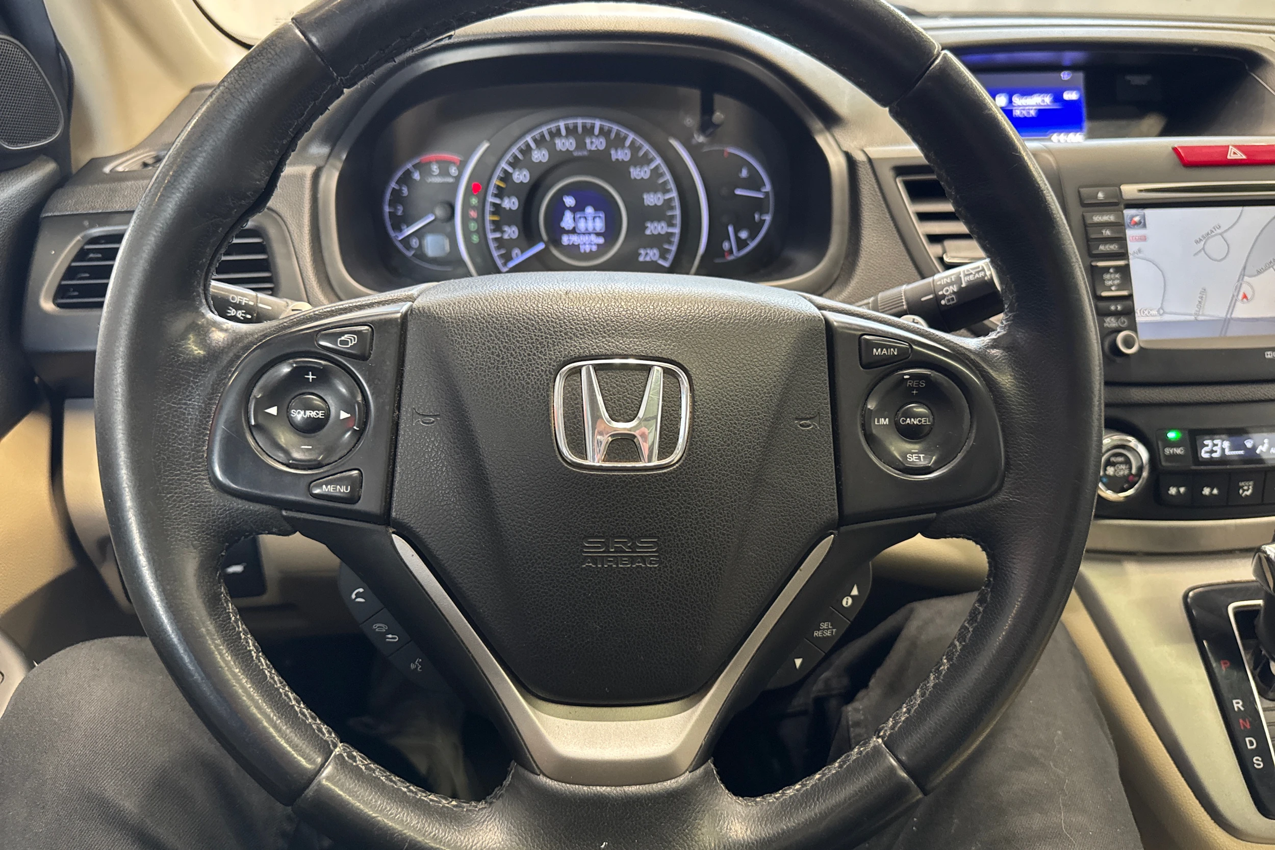 Punainen Honda CR-V 2013 kuva 25.