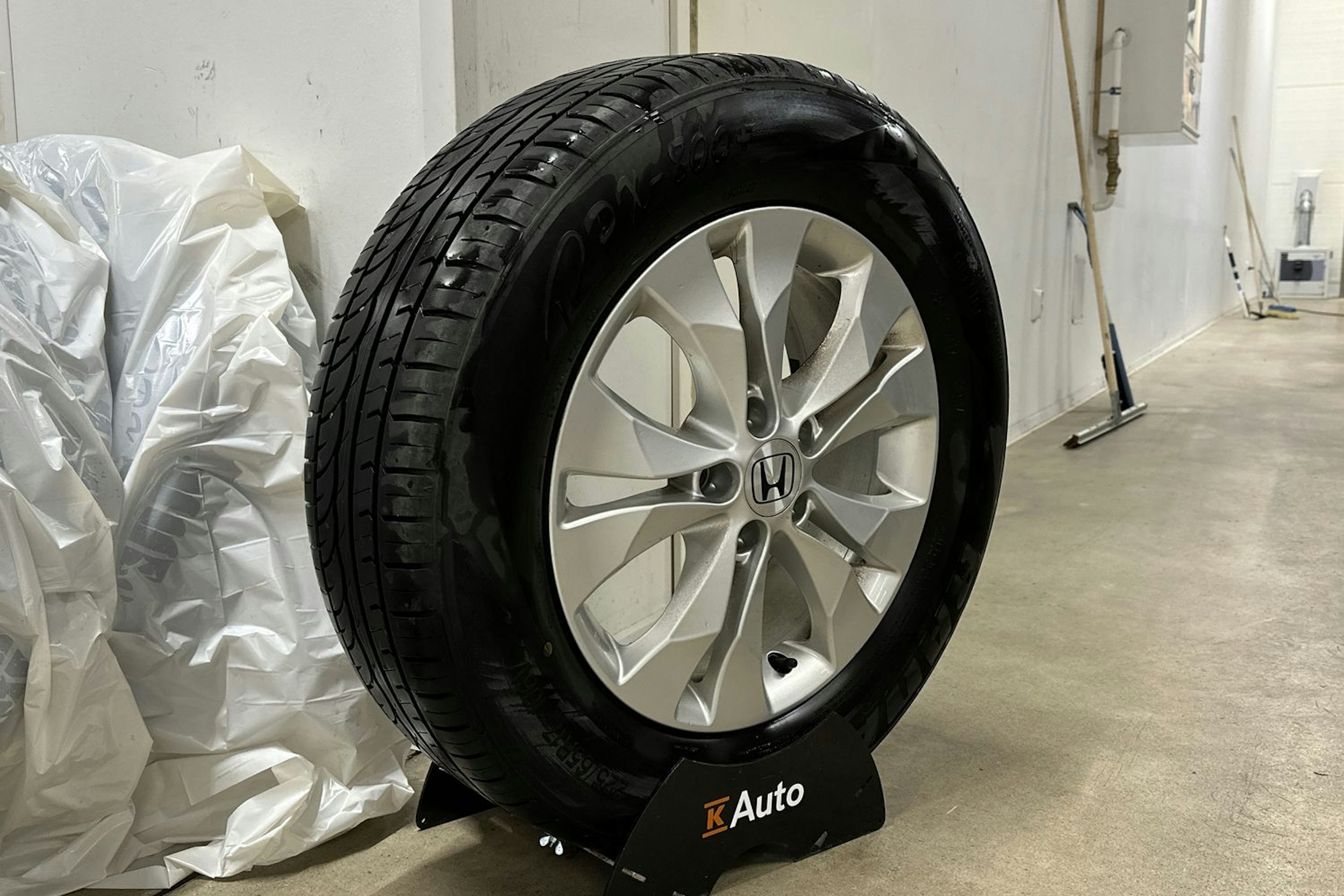 musta Honda CR-V 2013 kuva 13.