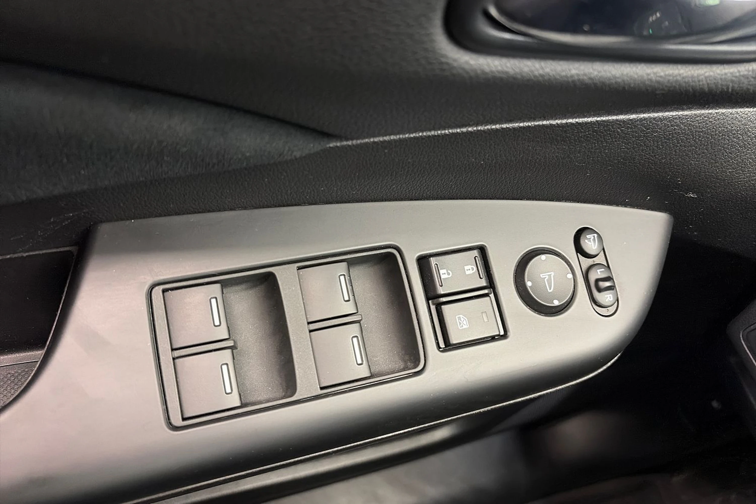 punainen Honda CR-V 2014 kuva 19.