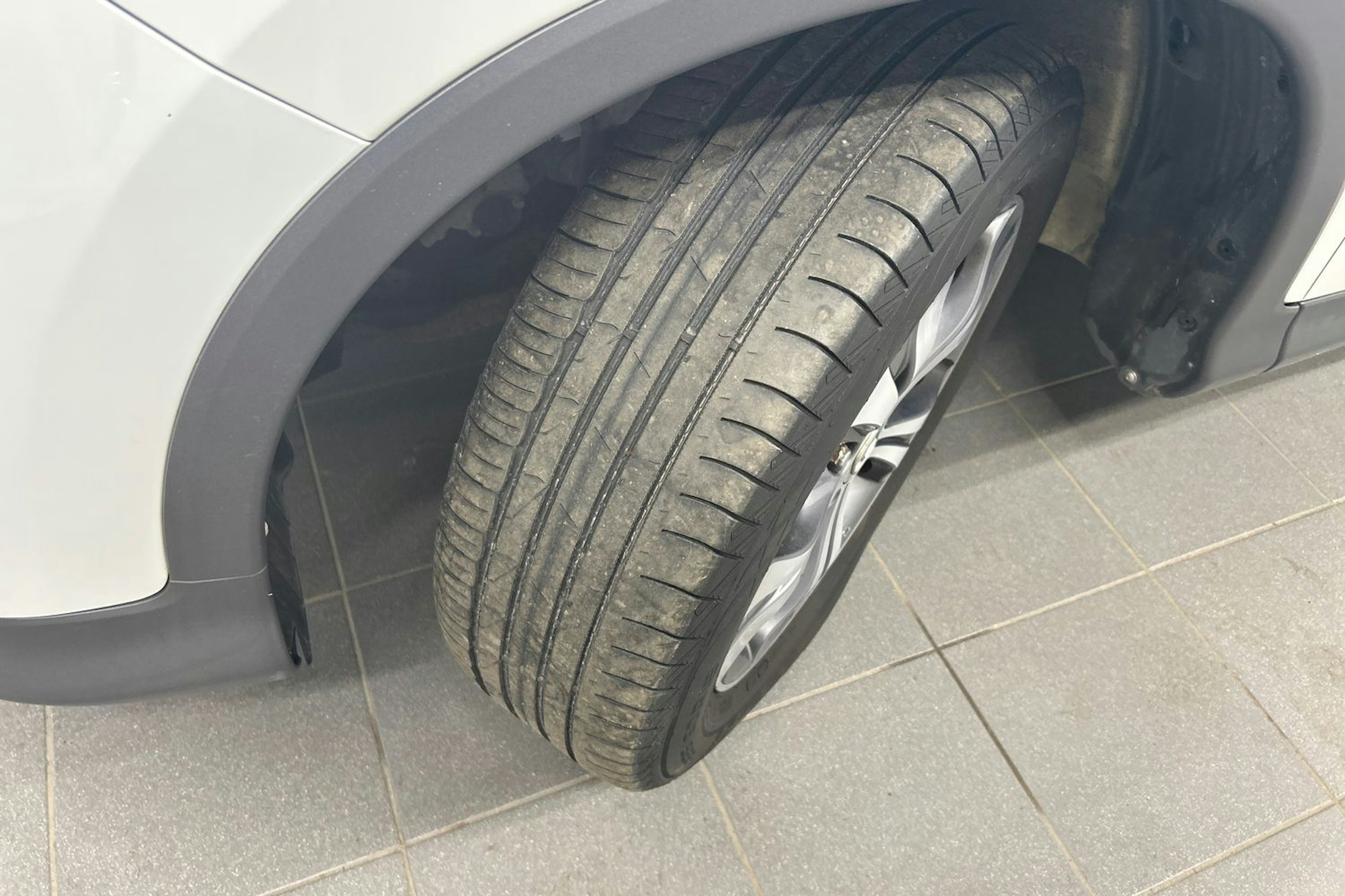 valkoinen Honda CR-V 2014 kuva 13.