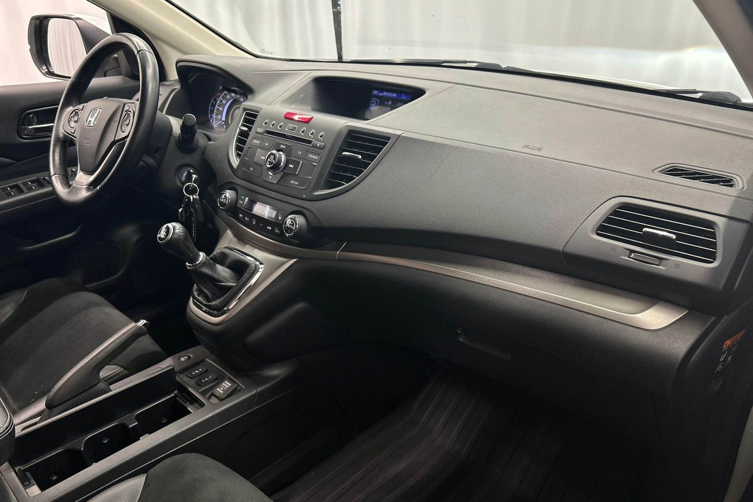 valkoinen Honda CR-V 2014 kuva 15.