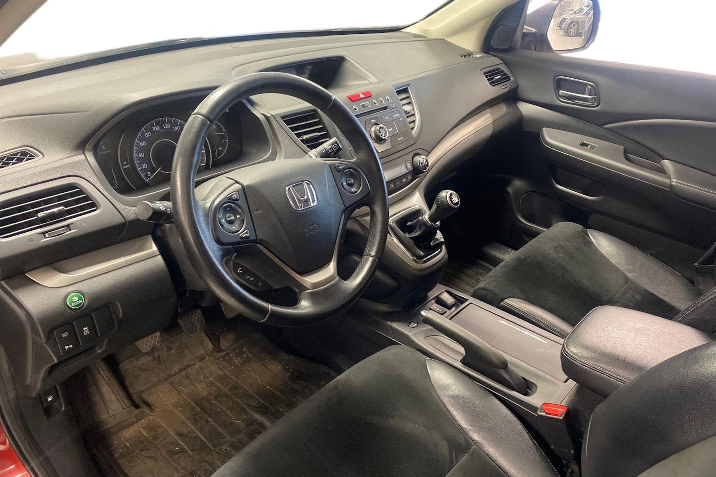 Punainen Honda CR-V 2014 kuva 3.