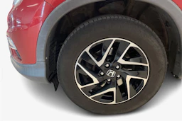 Punainen Honda CR-V 2016 kuva 9.