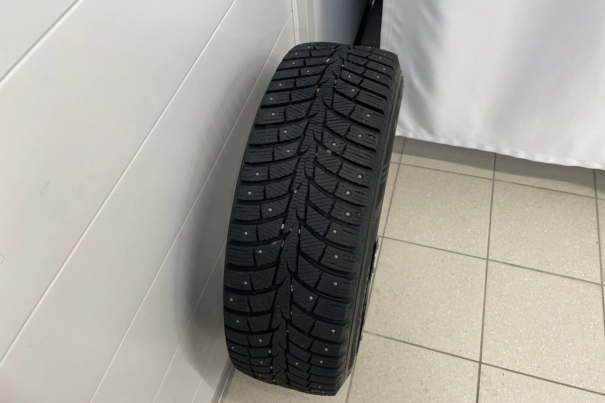 Punainen Honda CR-V 2016 kuva 21.