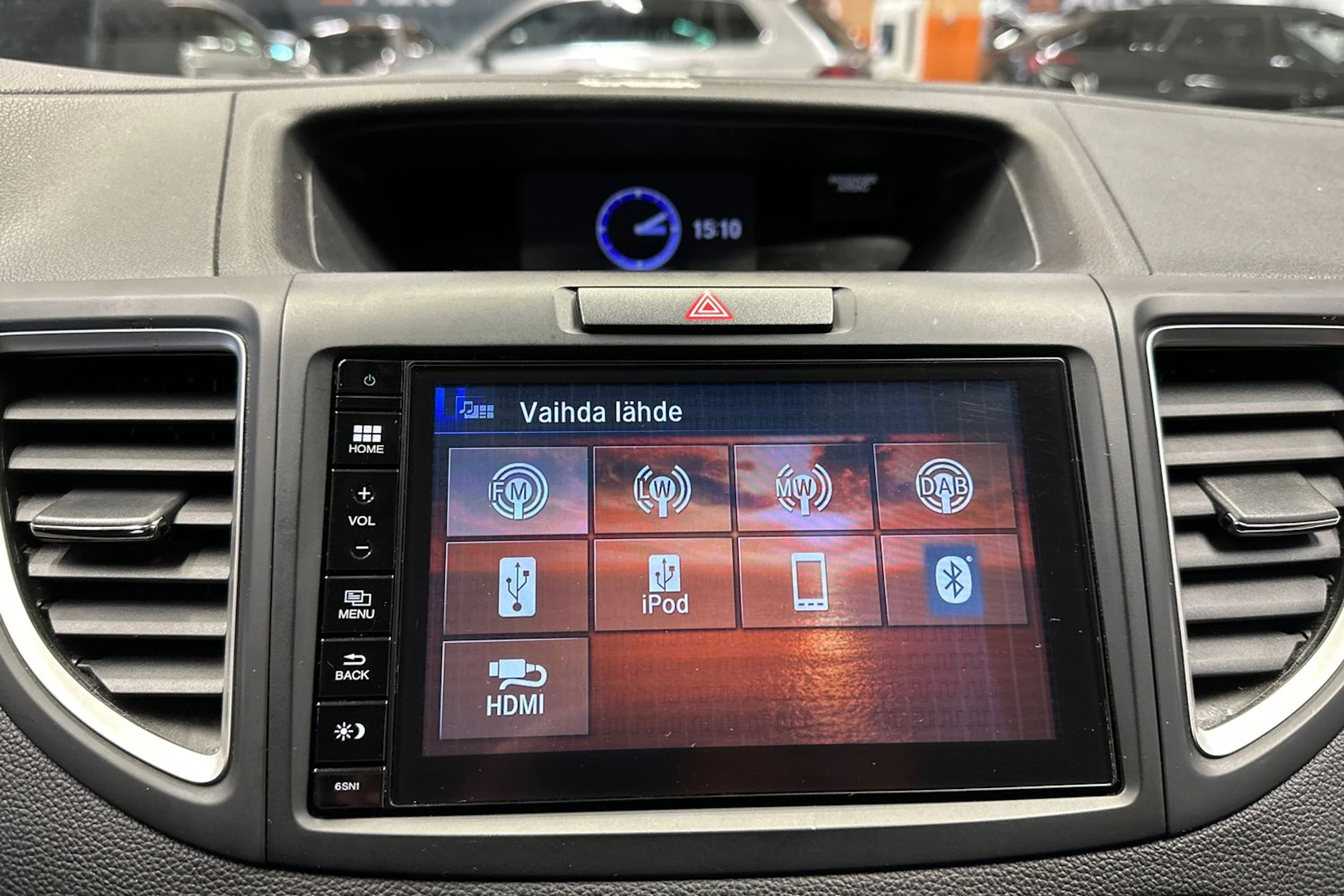 sininen Honda CR-V 2016 kuva 13.