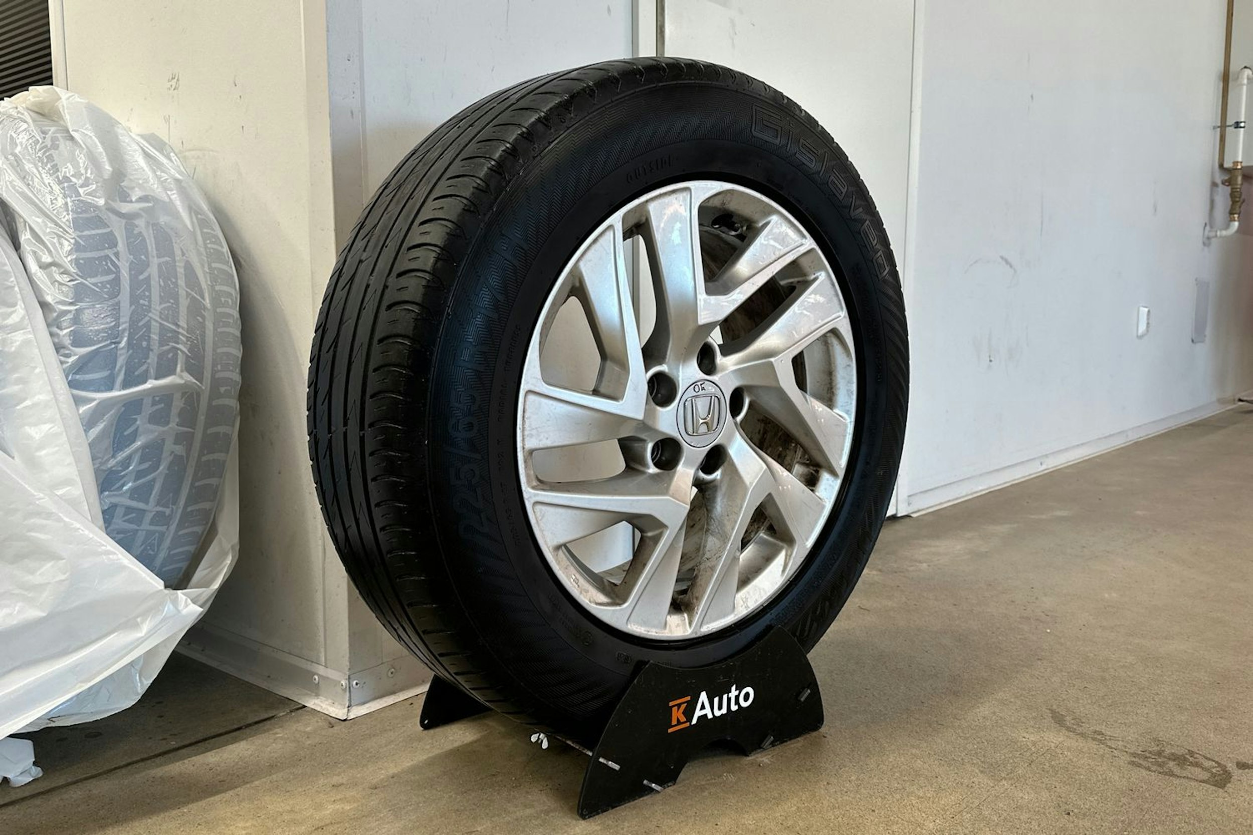 punainen Honda CR-V 2016 kuva 10.