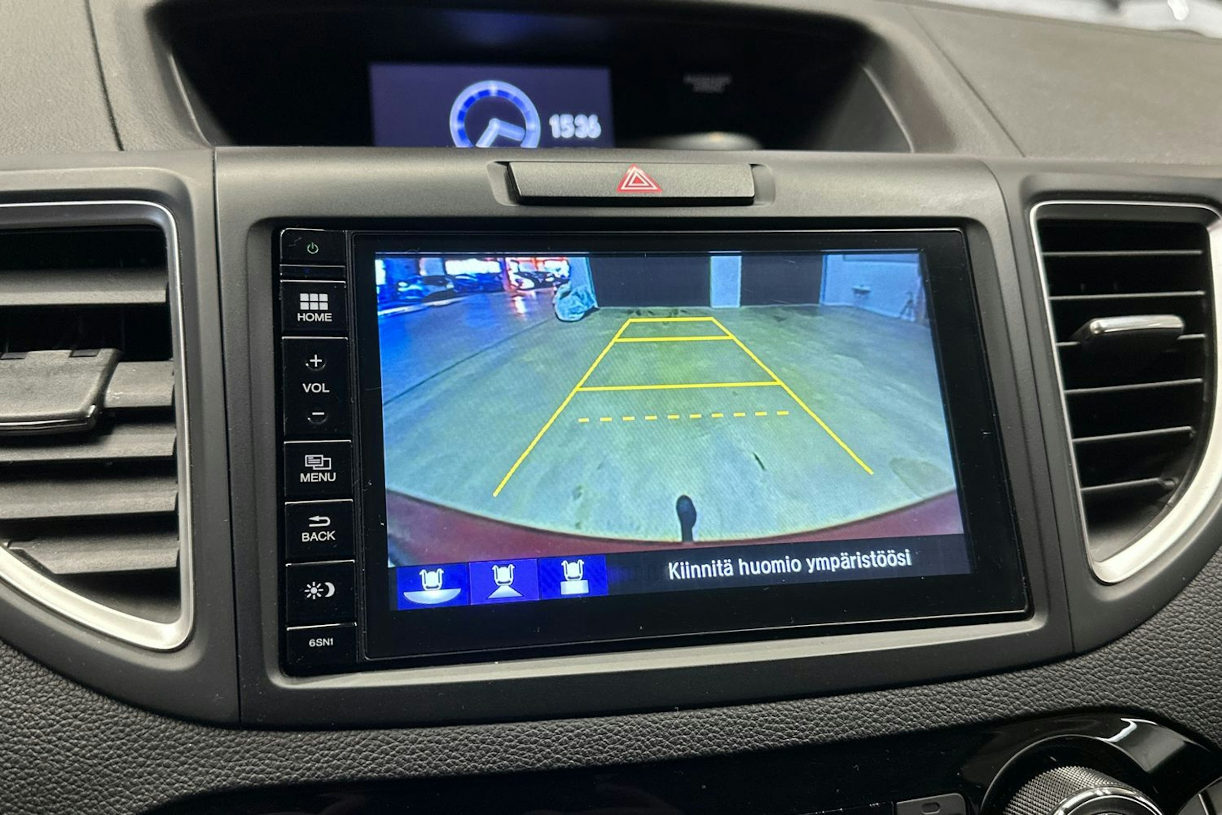 punainen Honda CR-V 2016 kuva 15.