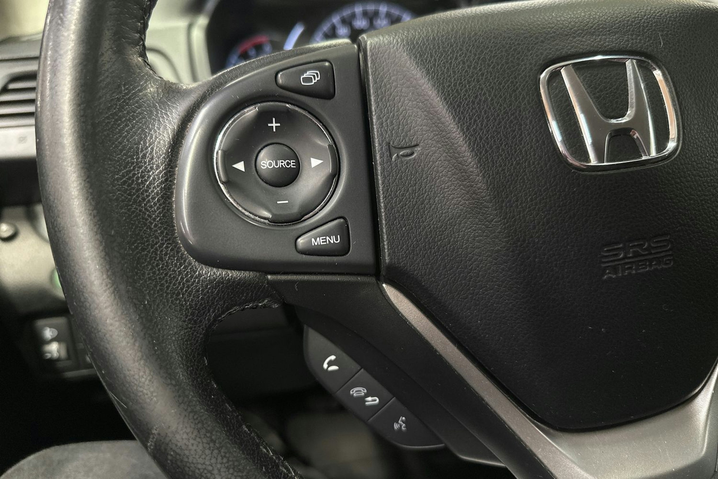 punainen Honda CR-V 2016 kuva 21.